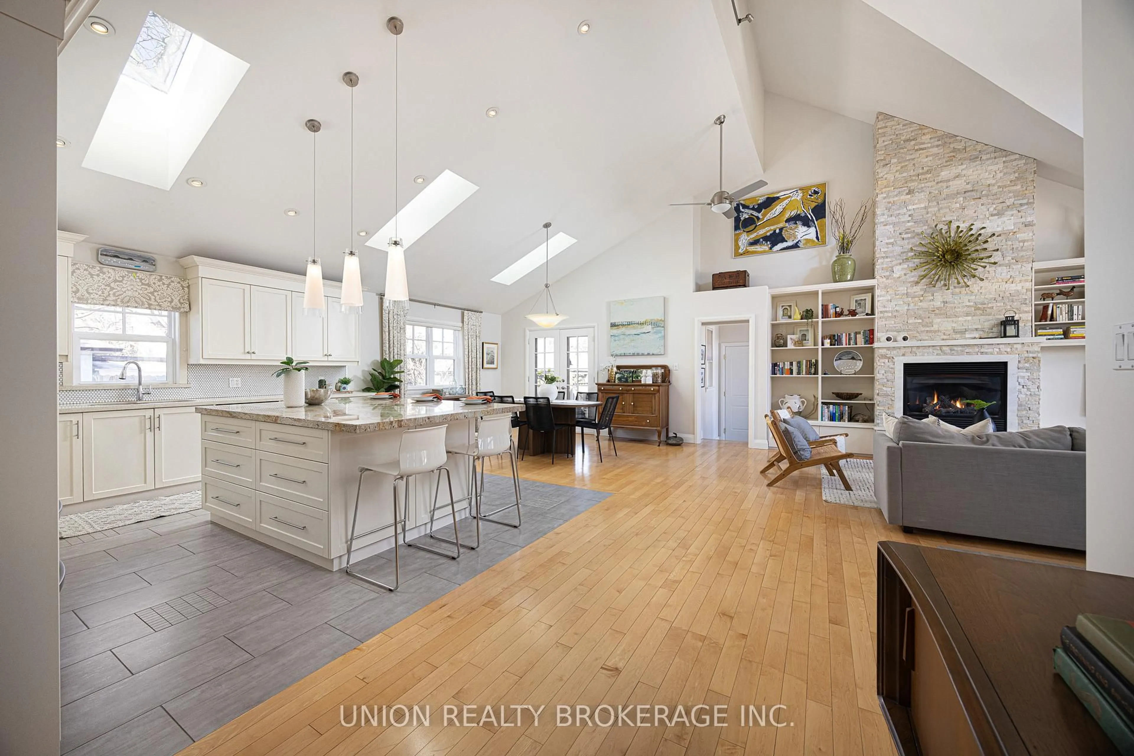 Open concept kitchen, unknown for 2 Hilo Rd, Toronto Ontario M8W 1L9