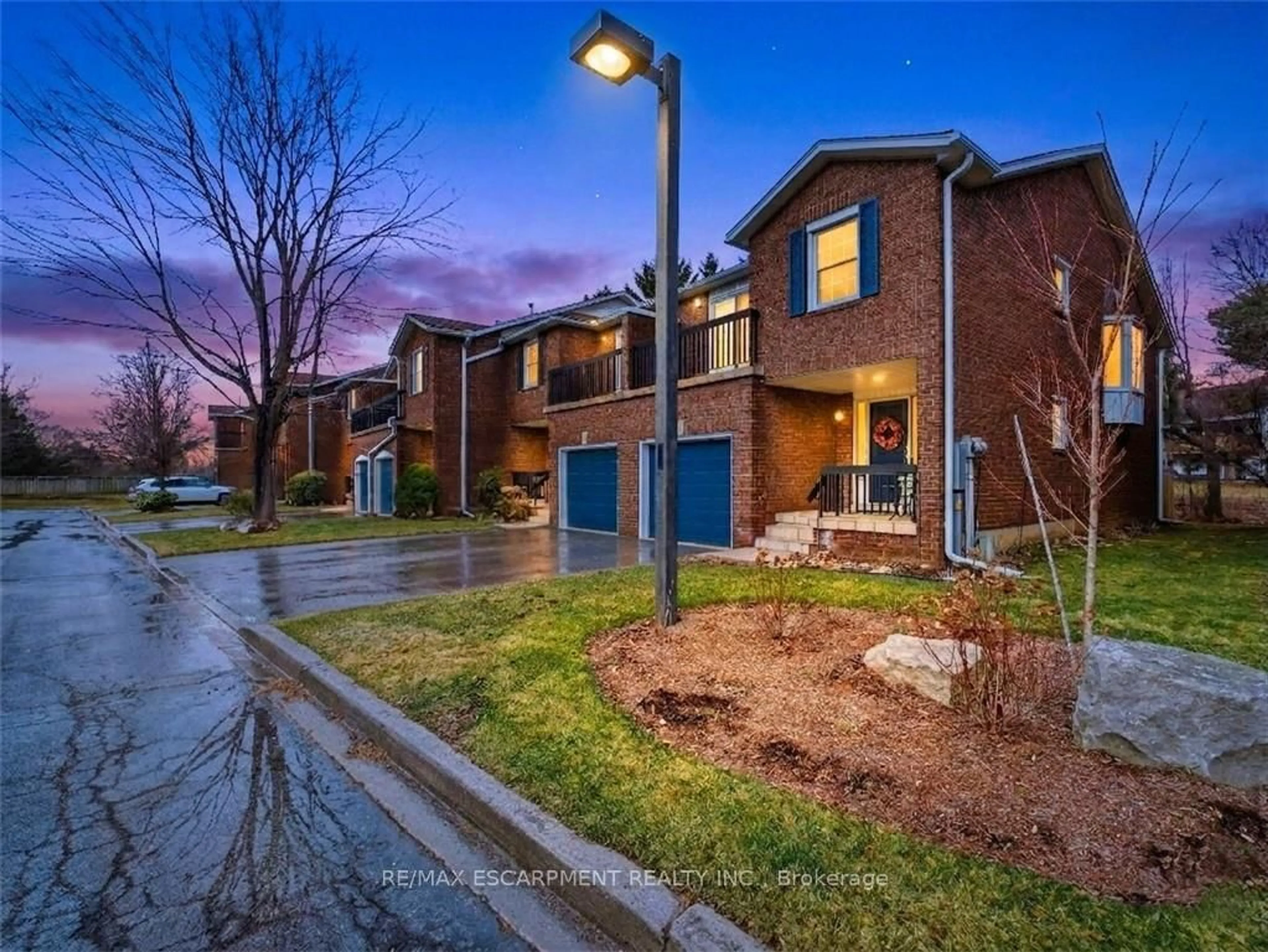 Home with brick exterior material, street for 1205 Lambs Crt #15, Burlington Ontario L7S 2G5