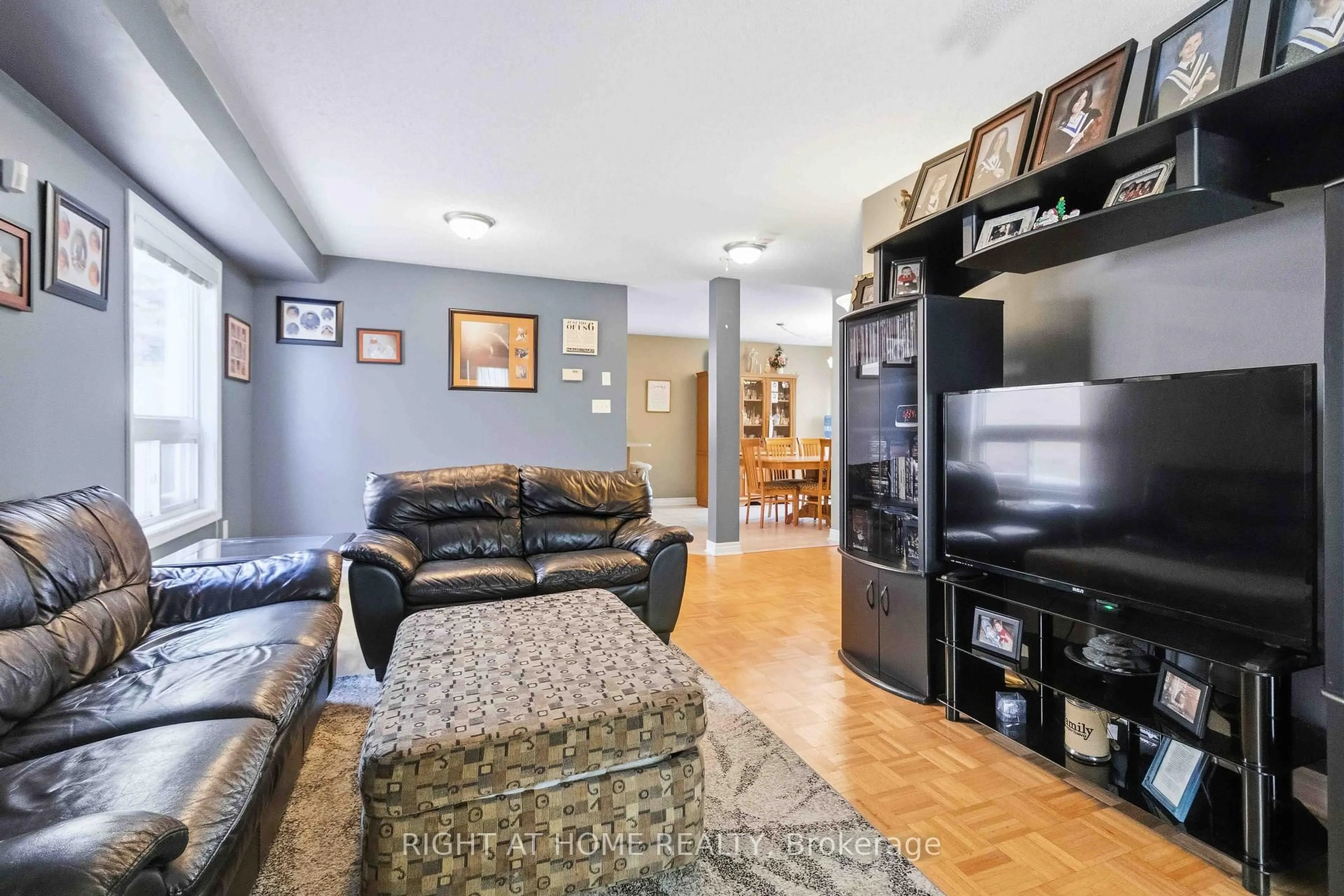 Living room with furniture, unknown for 26 Courtsfield Cres, Brampton Ontario L7A 2E3