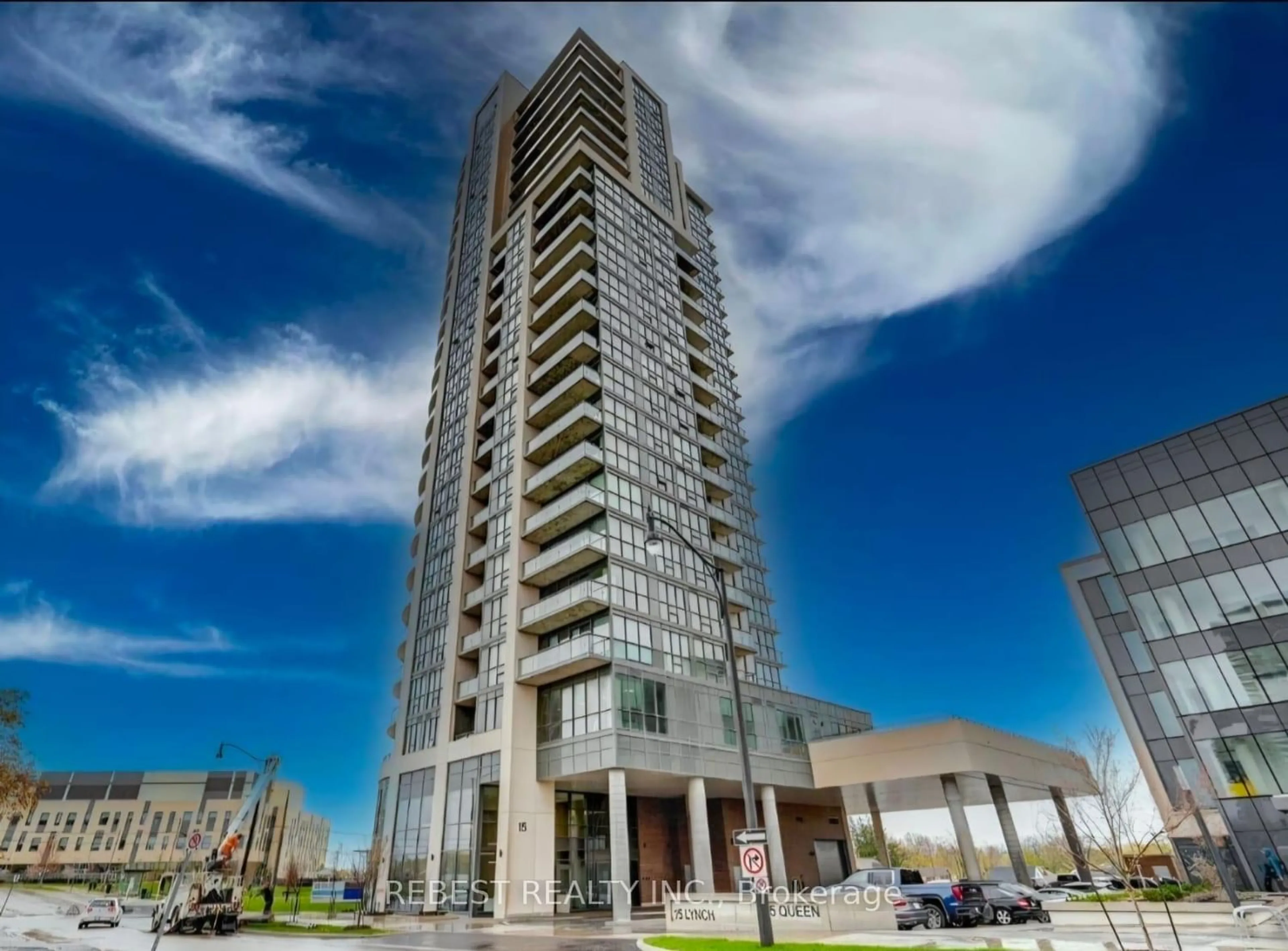 Indoor foyer for 15 Lynch St #1207, Brampton Ontario L6W 0C7