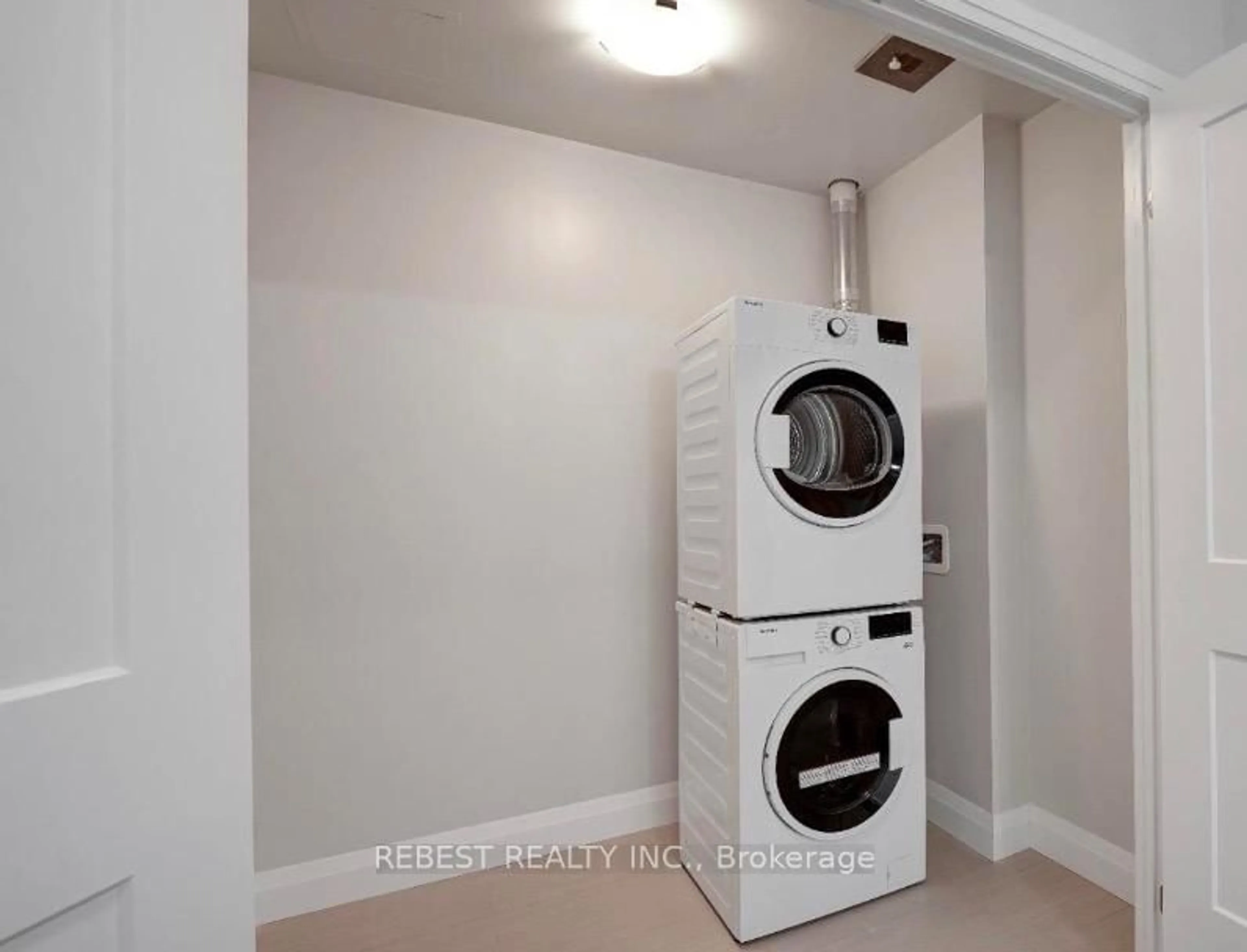 Laundry room for 15 Lynch St #1207, Brampton Ontario L6W 0C7