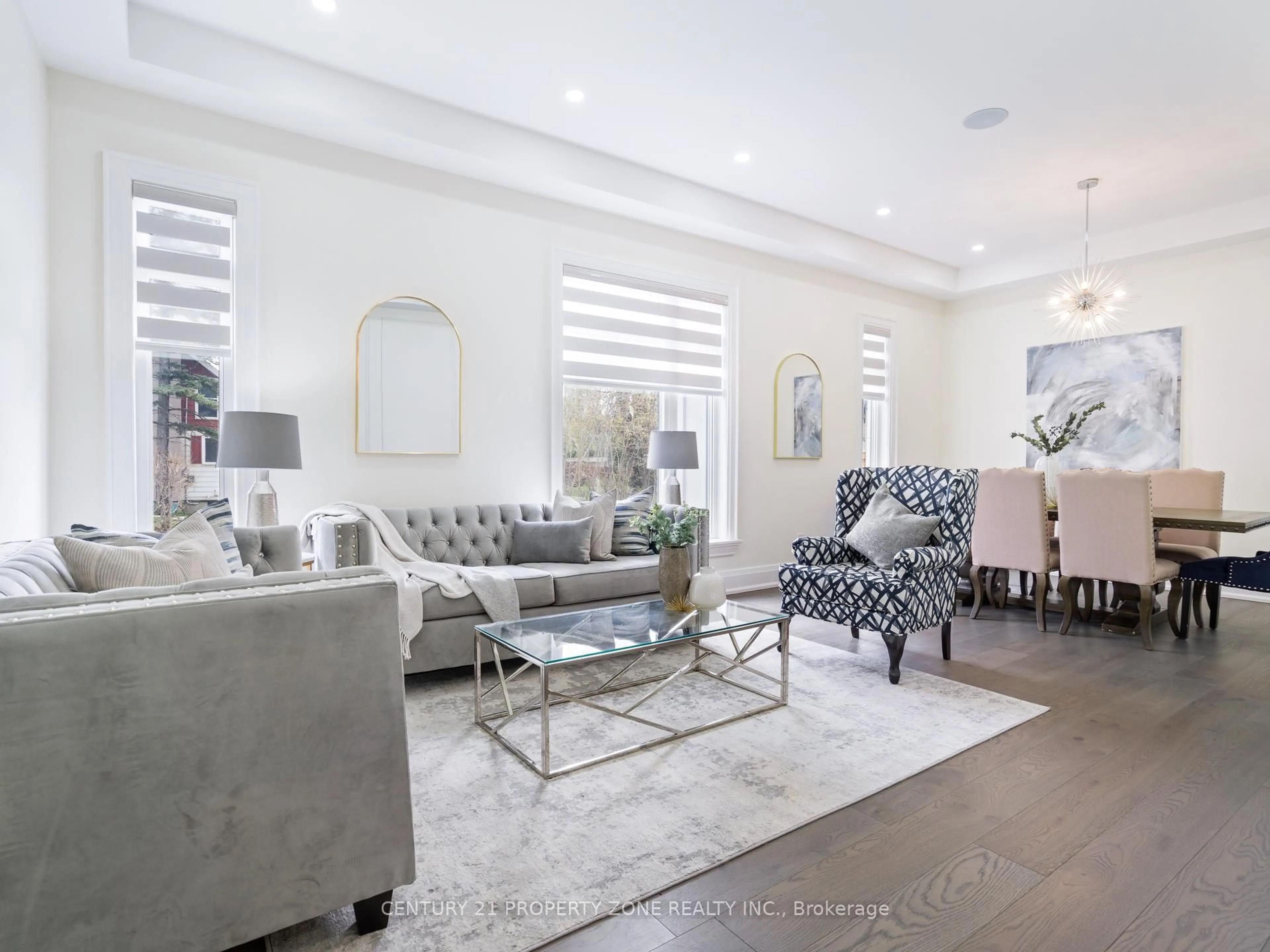 Living room with furniture, unknown for 135 Mill St, Brampton Ontario L6Y 1T4