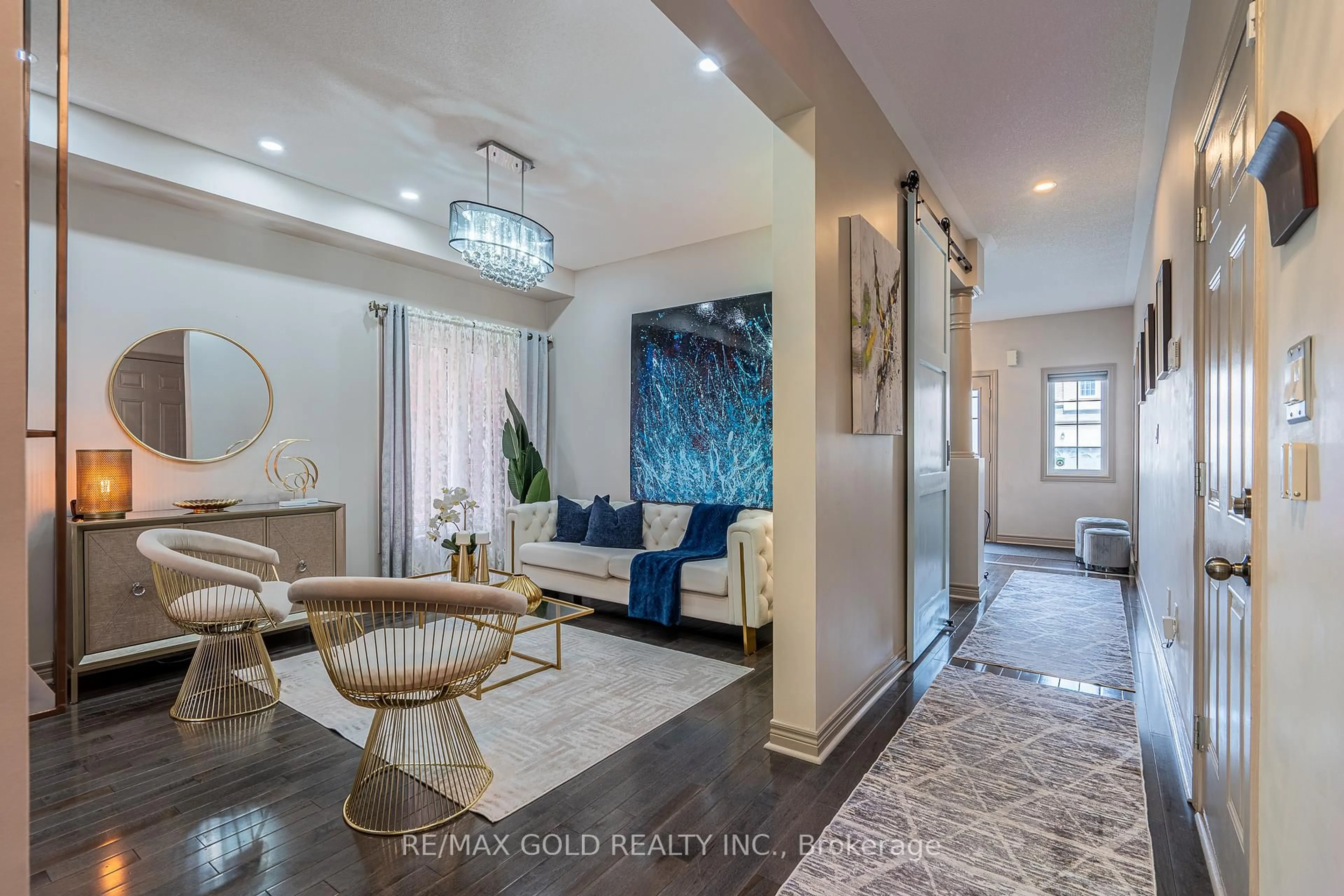 Indoor entryway for 83 Cookview Dr, Brampton Ontario L6R 3V1