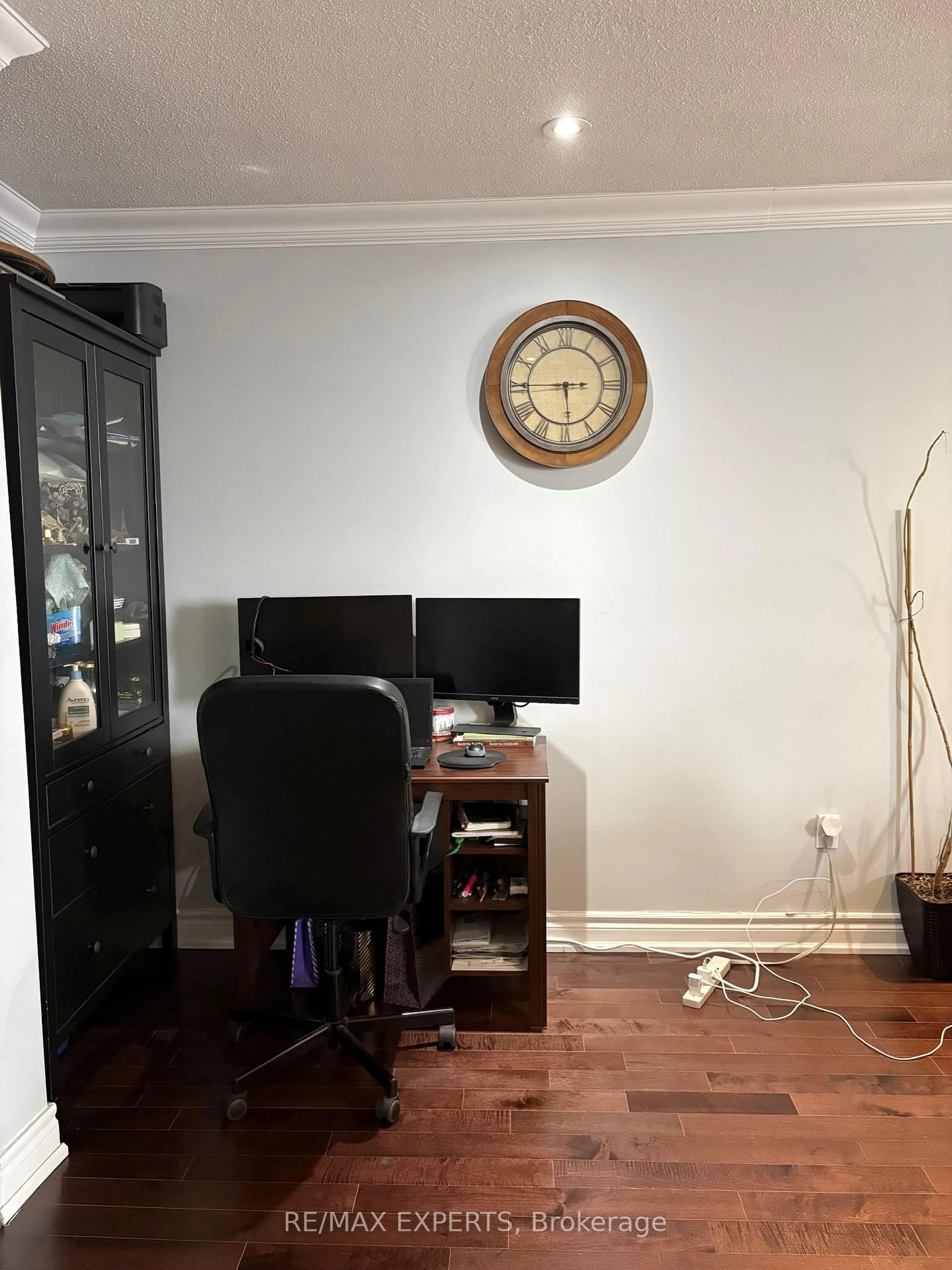A pic of a room for 11 WINCOTT Dr #PH15, Toronto Ontario M9R 2R9