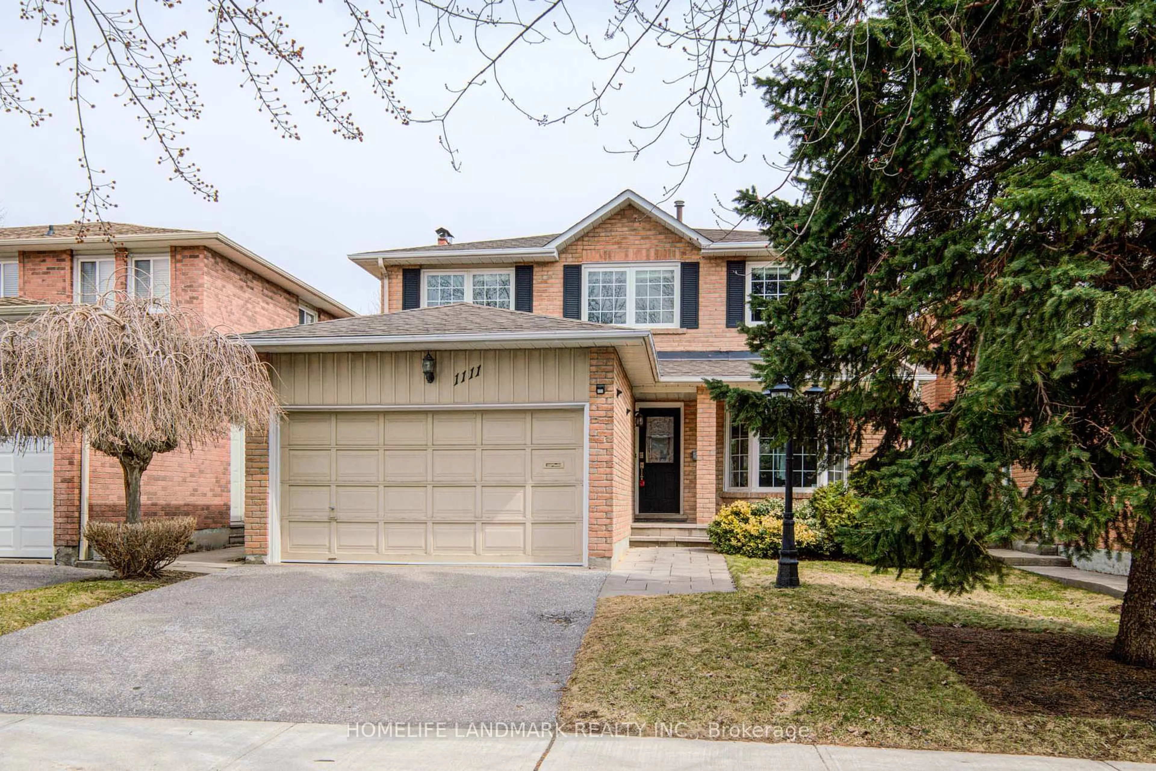 Home with brick exterior material, street for 1111 Deer Ru, Mississauga Ontario L5C 3P7