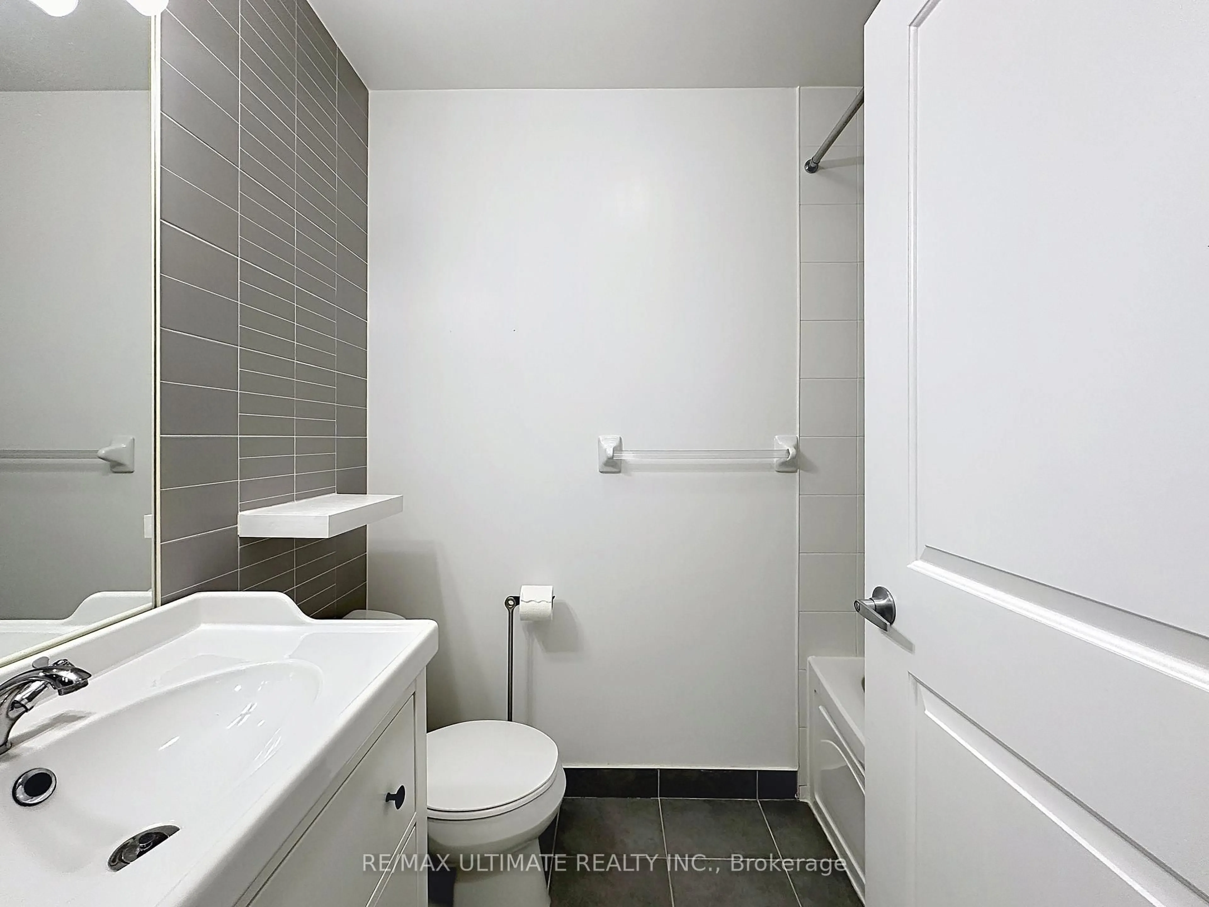 Standard bathroom, ceramic/tile floor for 235 Sherway Gardens Rd #2411, Toronto Ontario M9C 0A2