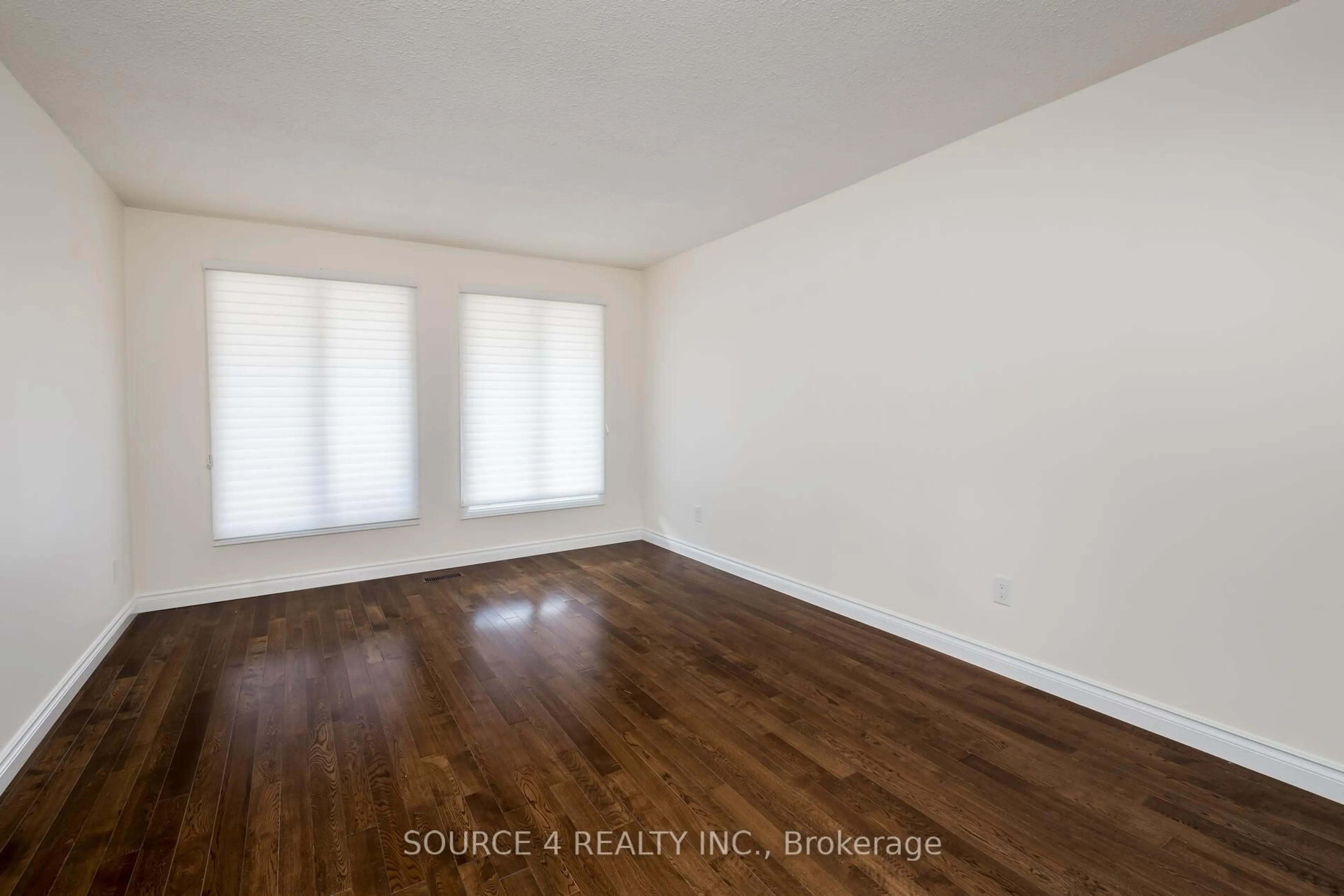 A pic of a room for 33 Princeton Terr, Brampton Ontario L6S 3S4