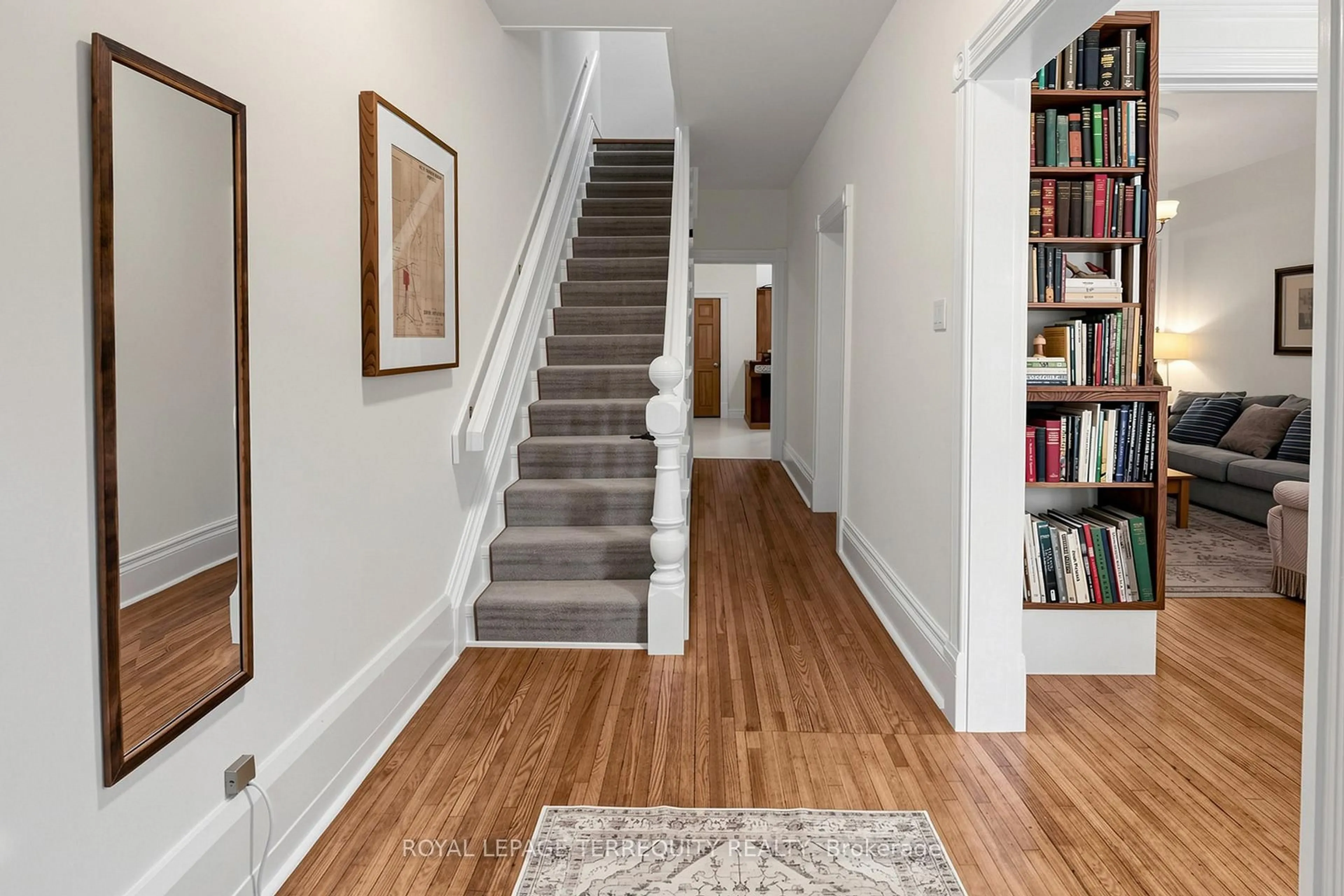 Unknown for 283 Pacific Ave, Toronto Ontario M6P 2P8