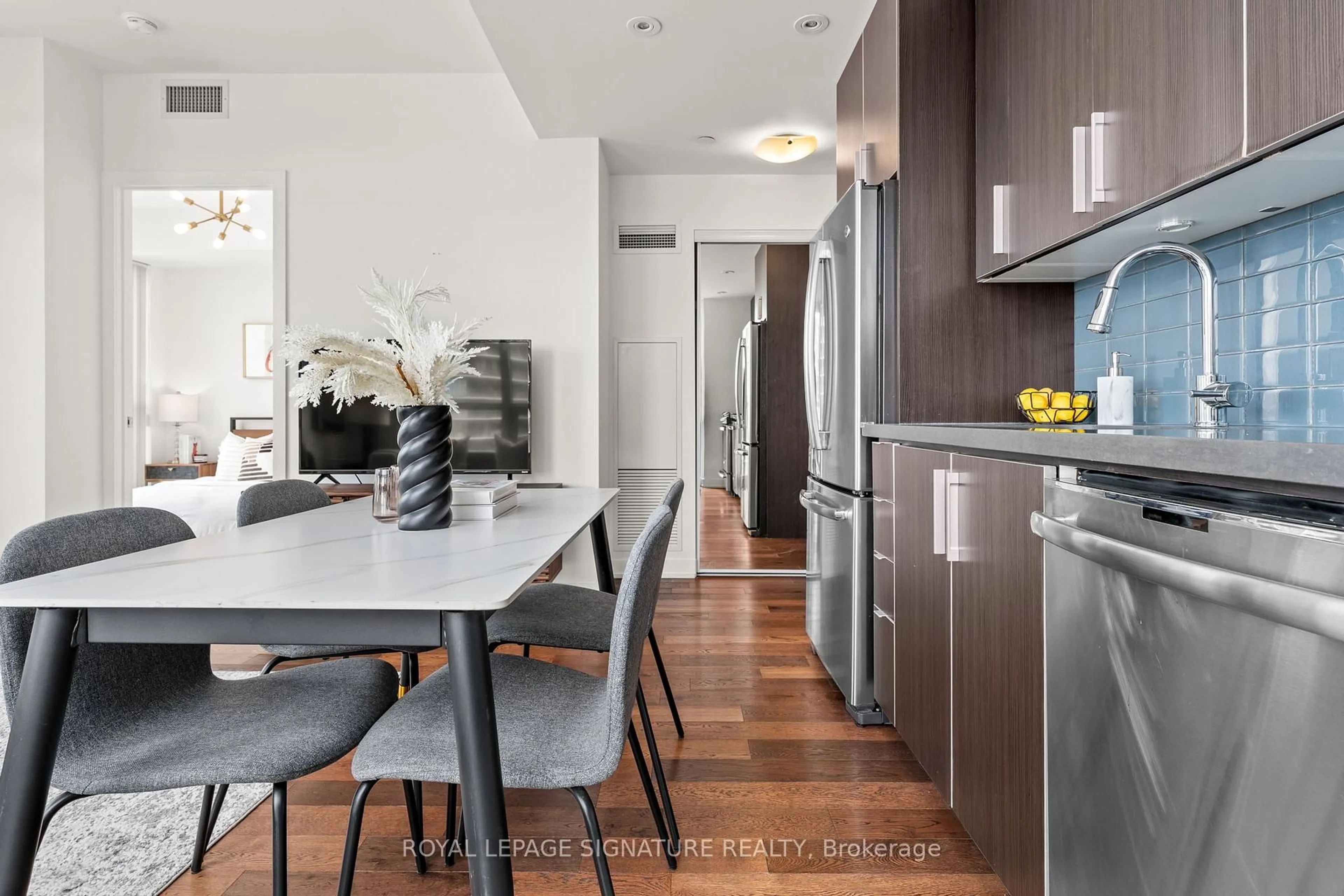 Unknown for 2212 Lake Shore Blvd #4308, Toronto Ontario M8V 0C2