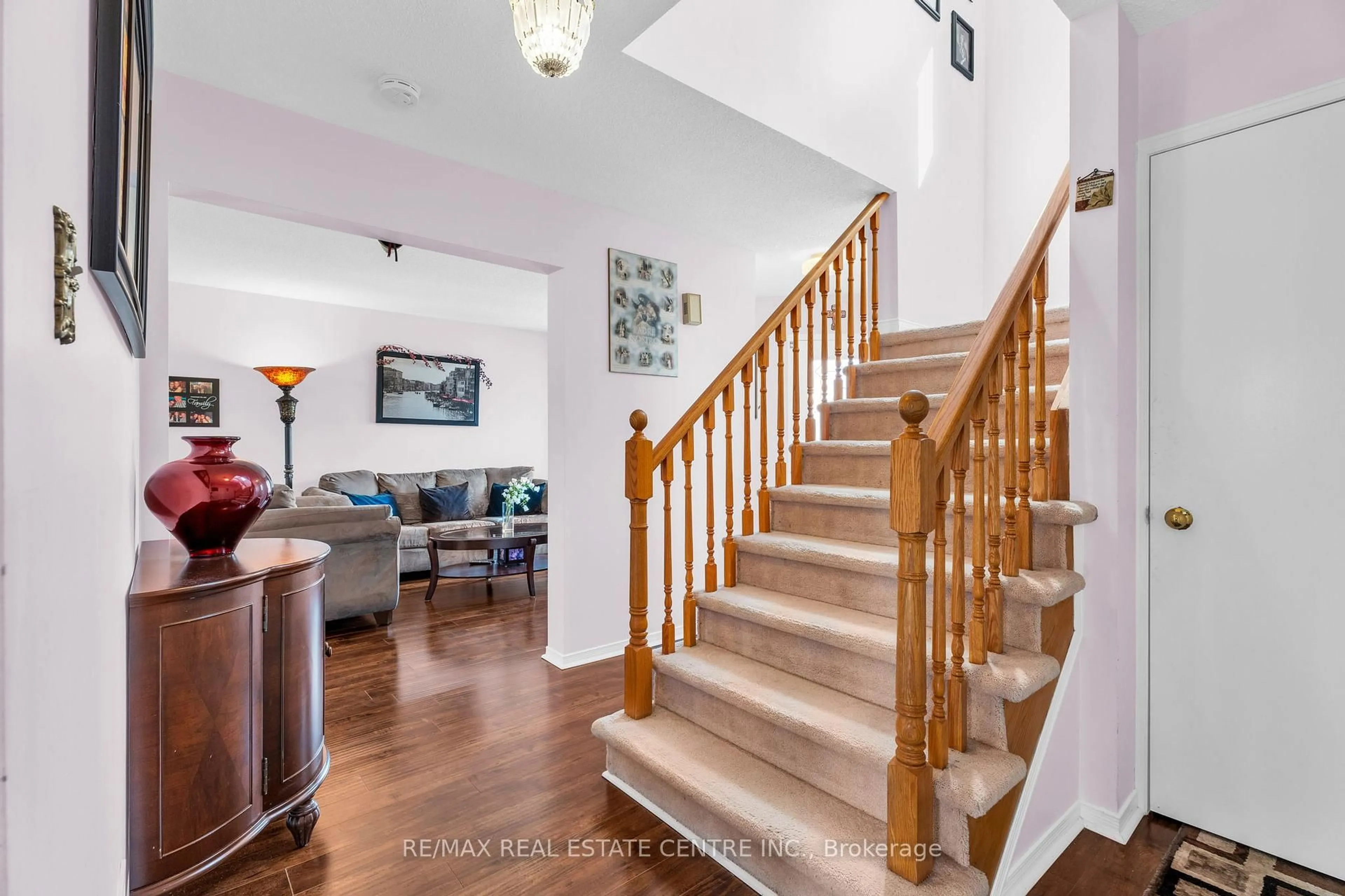 Unknown for 190 Lisa Marie Dr, Orangeville Ontario L9W 4P7