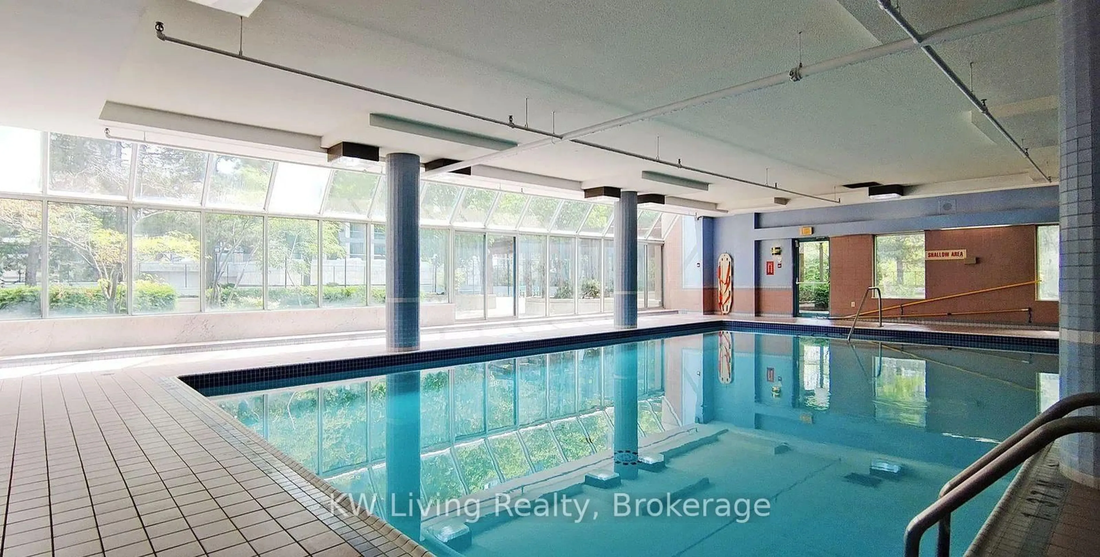 Pool for 265 Enfield Pl #1502, Mississauga Ontario L5B 3Y7