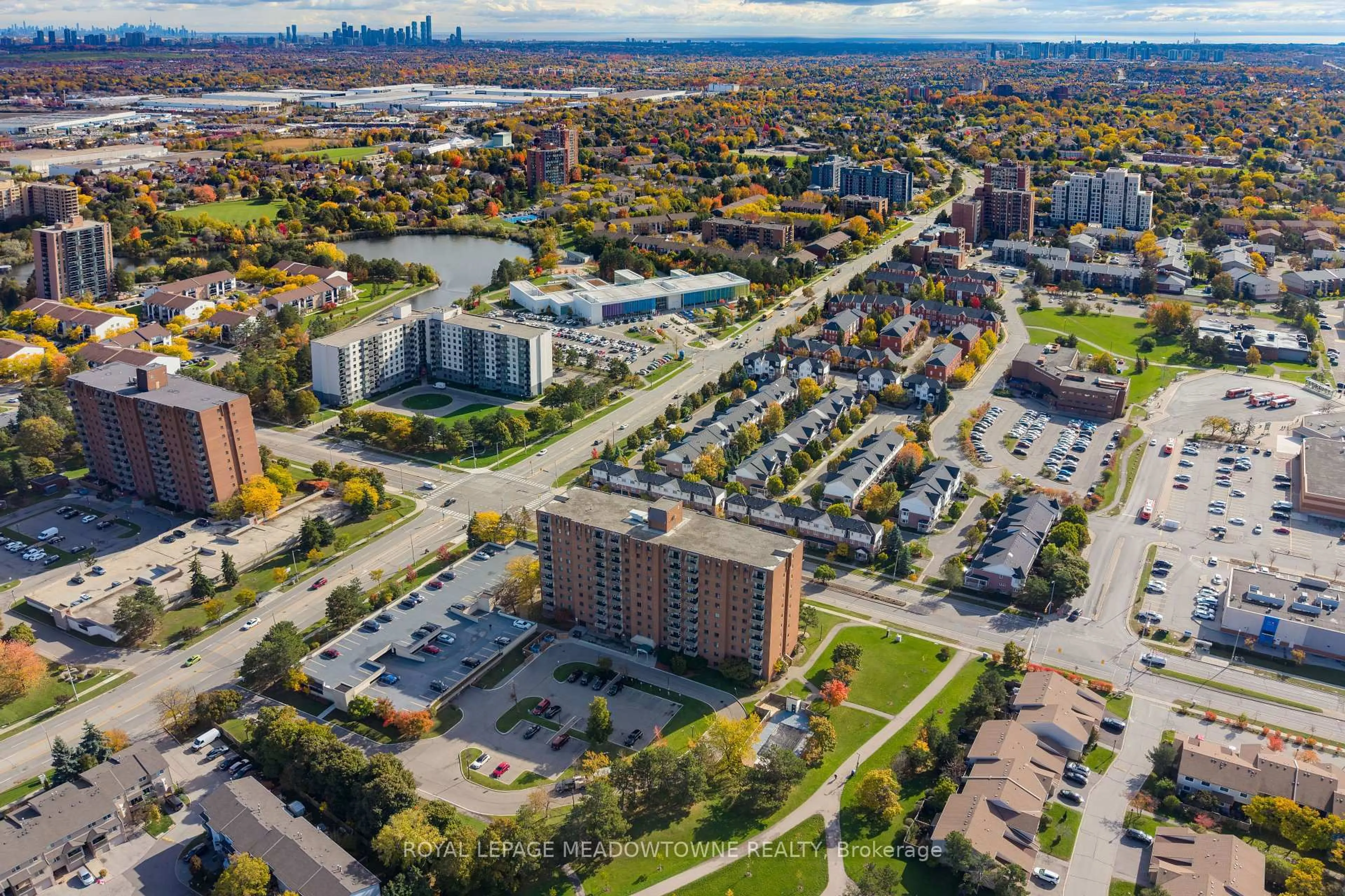 A pic from outside/outdoor area/front of a property/back of a property/a pic from drone, city buildings view from balcony for 6720 Glen Erin Dr #501, Mississauga Ontario L5N 3K8