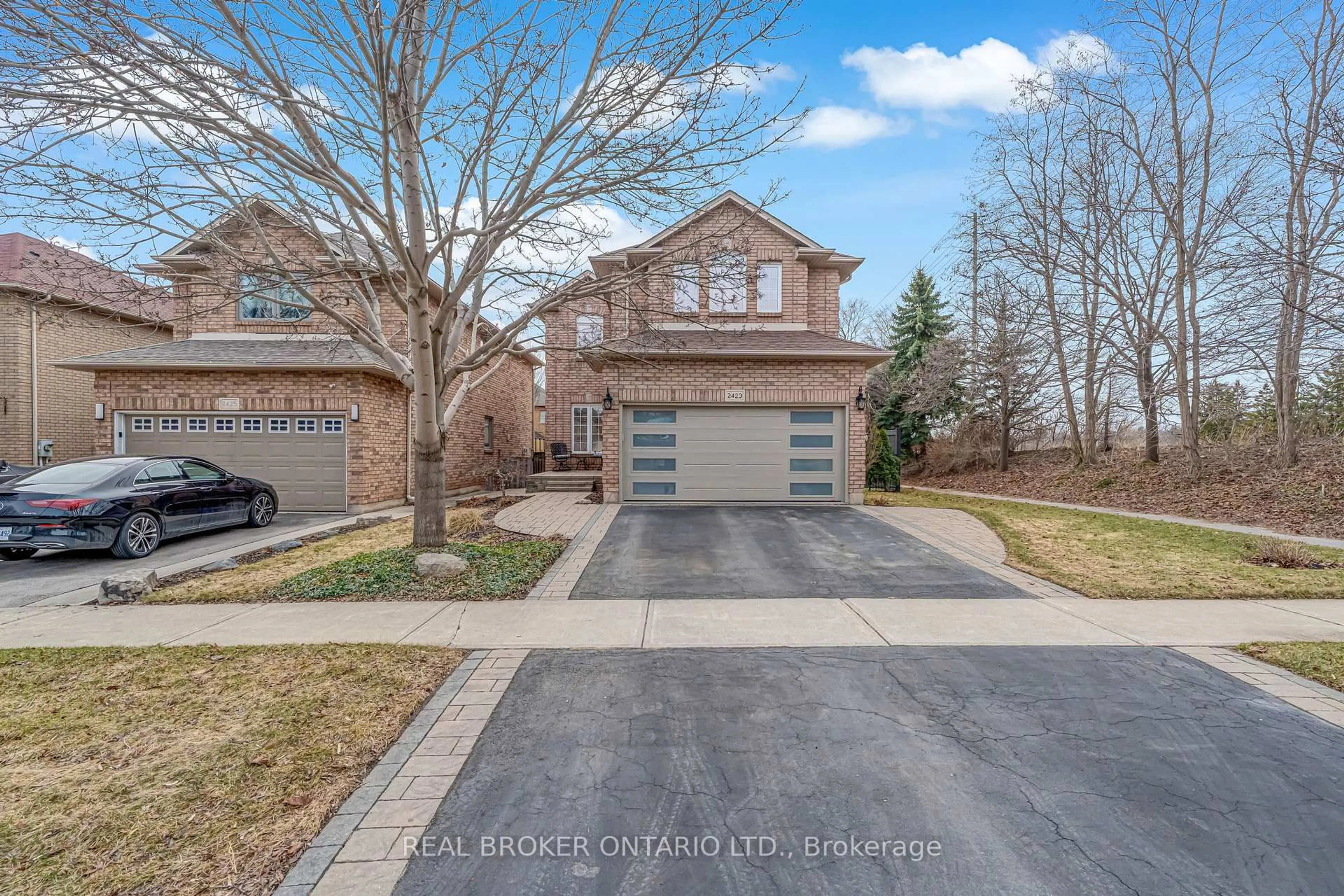 Unknown for 2423 Valley Heights Cres, Oakville Ontario L6H 6X2