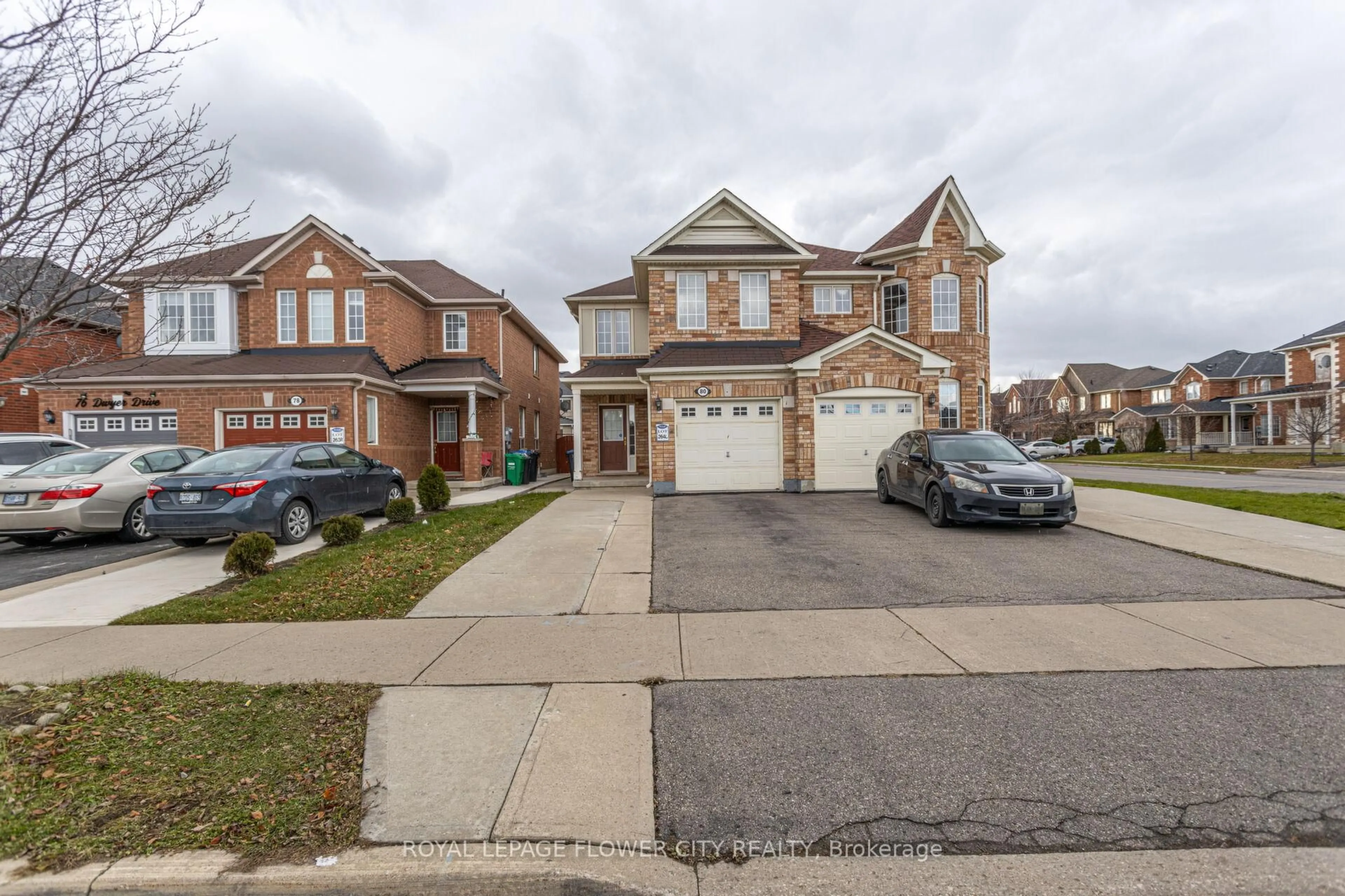 A pic from outside/outdoor area/front of a property/back of a property/a pic from drone, street for 80 Dwyer Dr, Brampton Ontario L6S 0B1