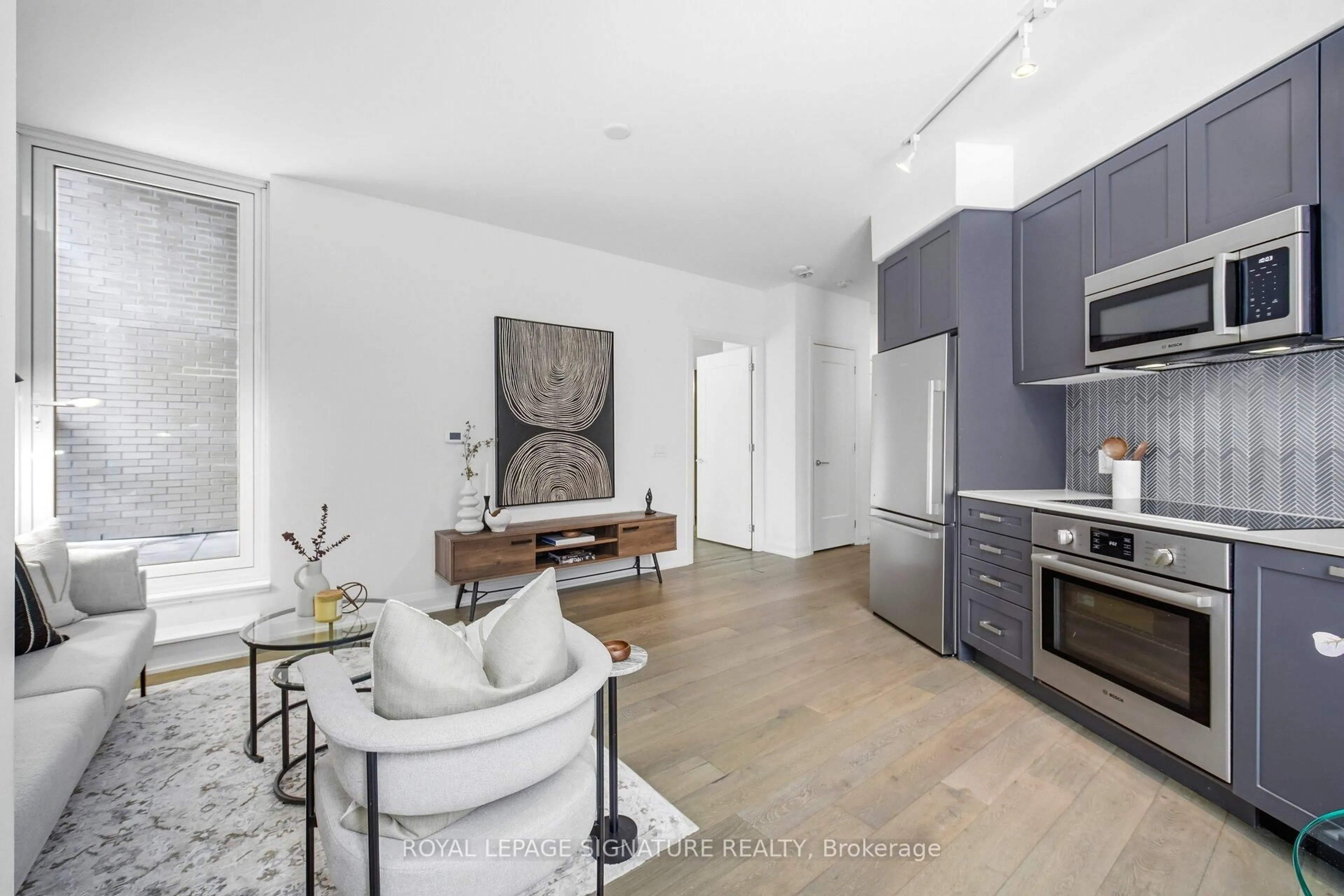 Open concept kitchen, unknown for 293 The Kingsway #109, Toronto Ontario M9A 0E8