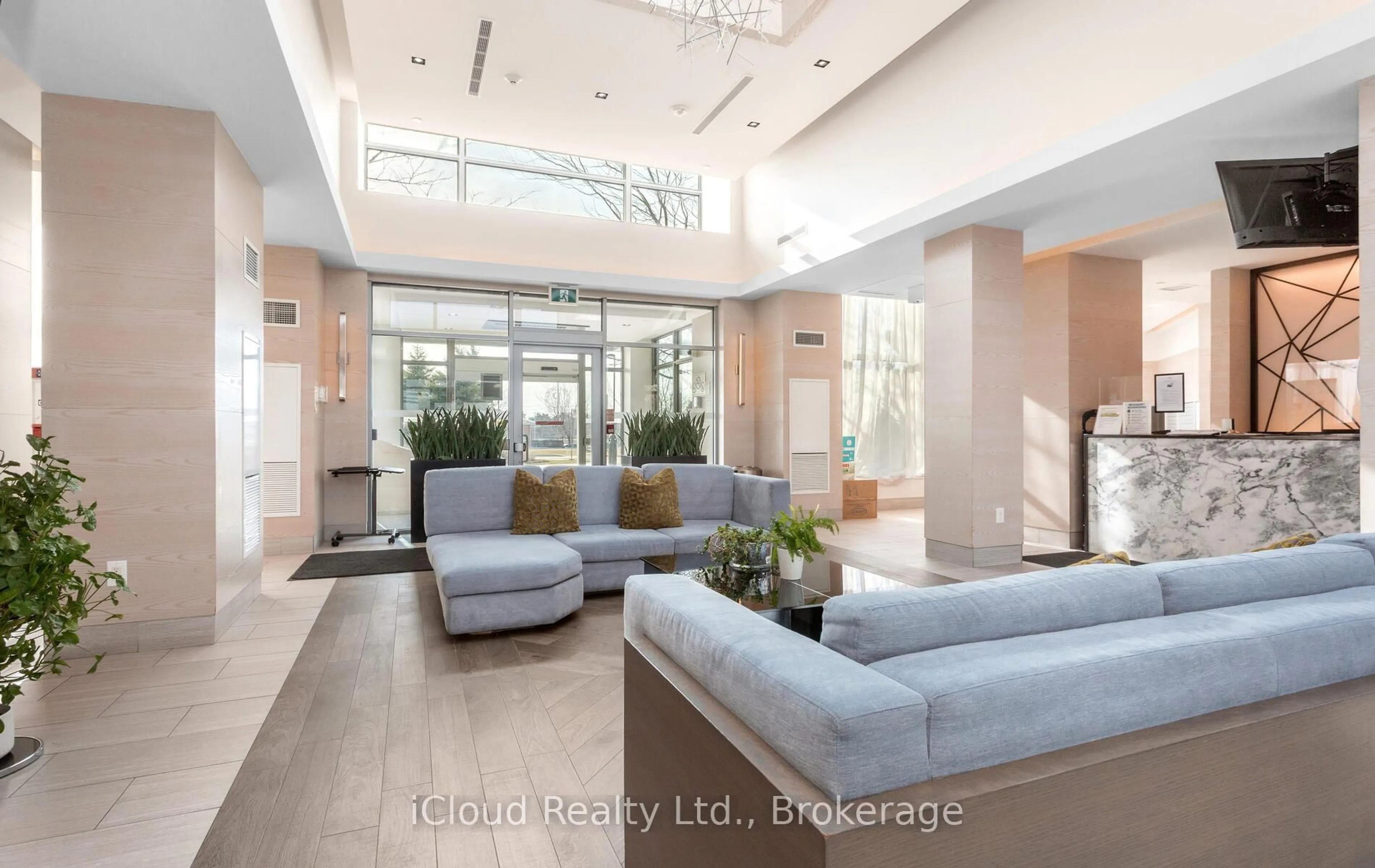 Lobby for 4655 Glen Erin Dr #1207, Mississauga Ontario L5M 0Z1