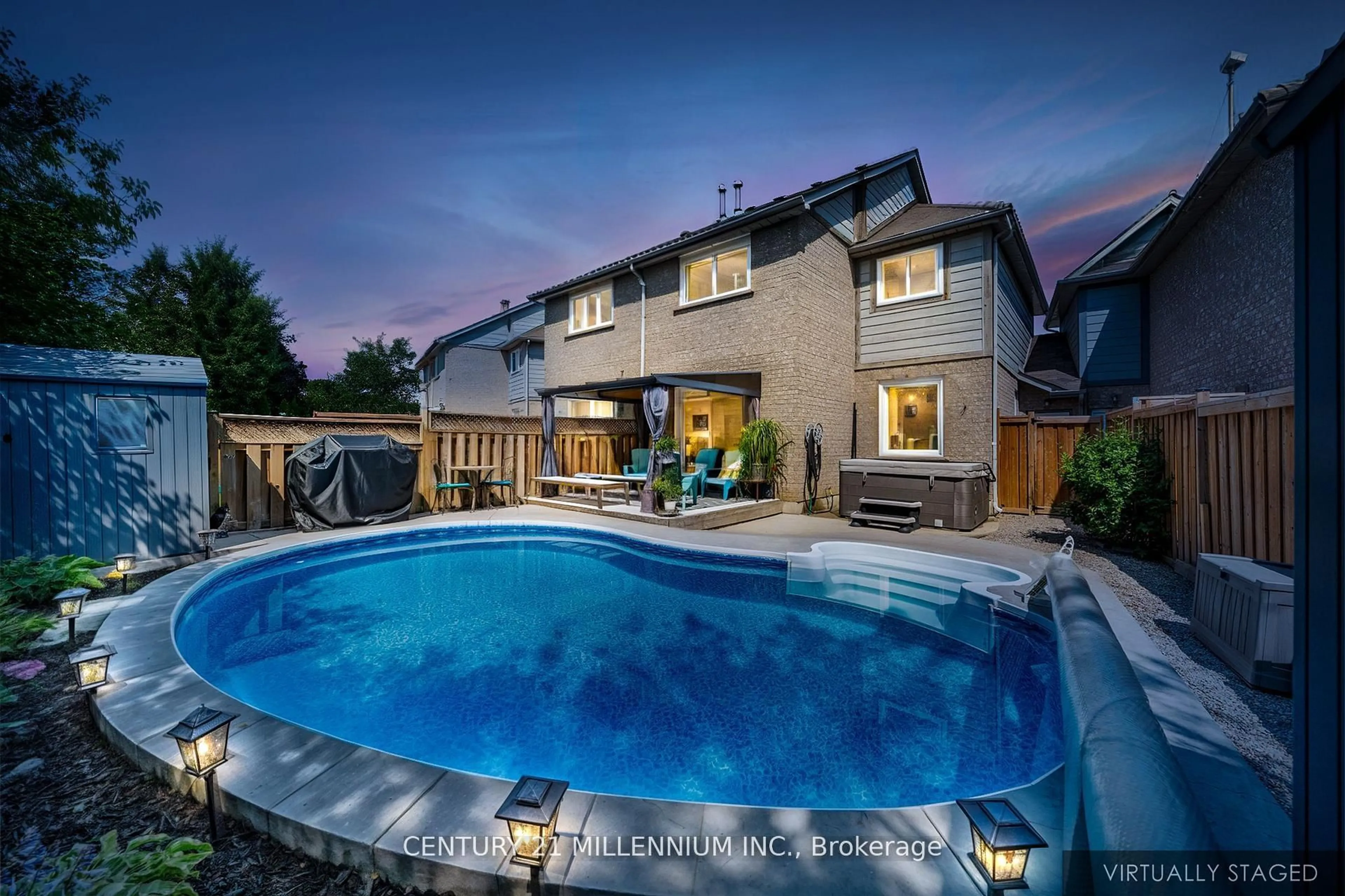 Pool for 34 Gardenia Way, Caledon Ontario L7C 1B2