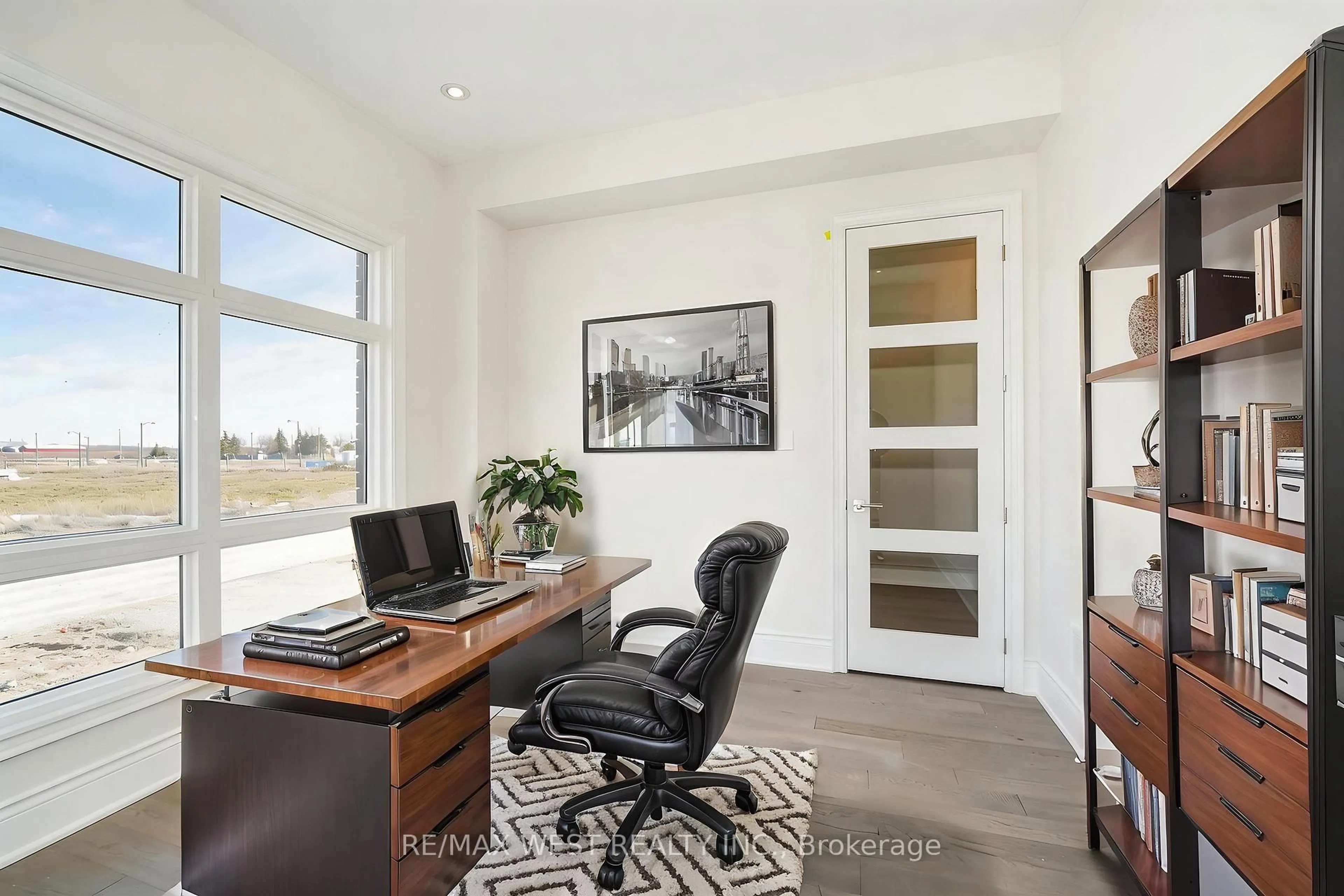 A pic of a room for 8 Tarbox Ave, Caledon Ontario L7C 0A8