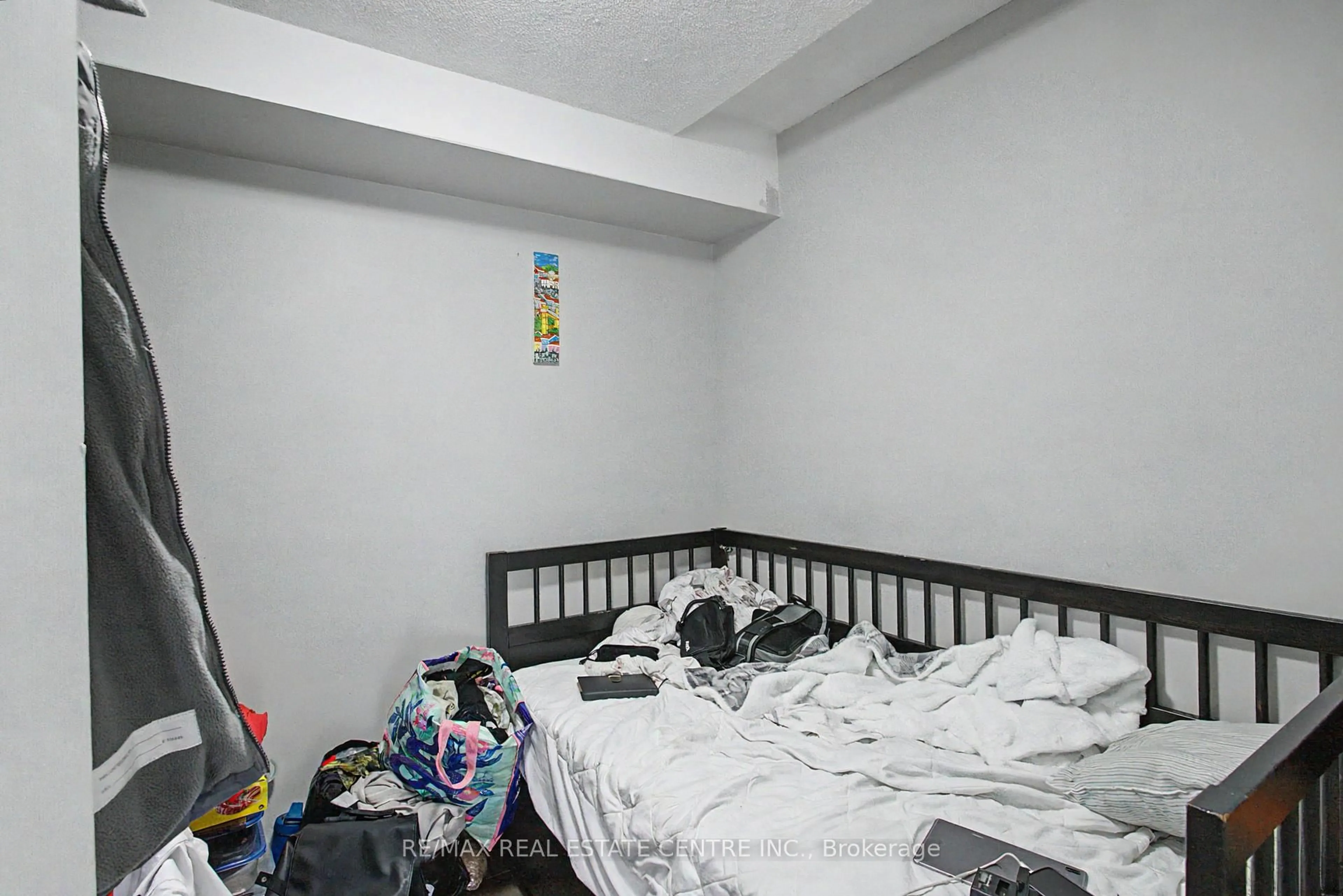 A pic of a room for 85 George Appleton Way #1013, Toronto Ontario M3M 0A2