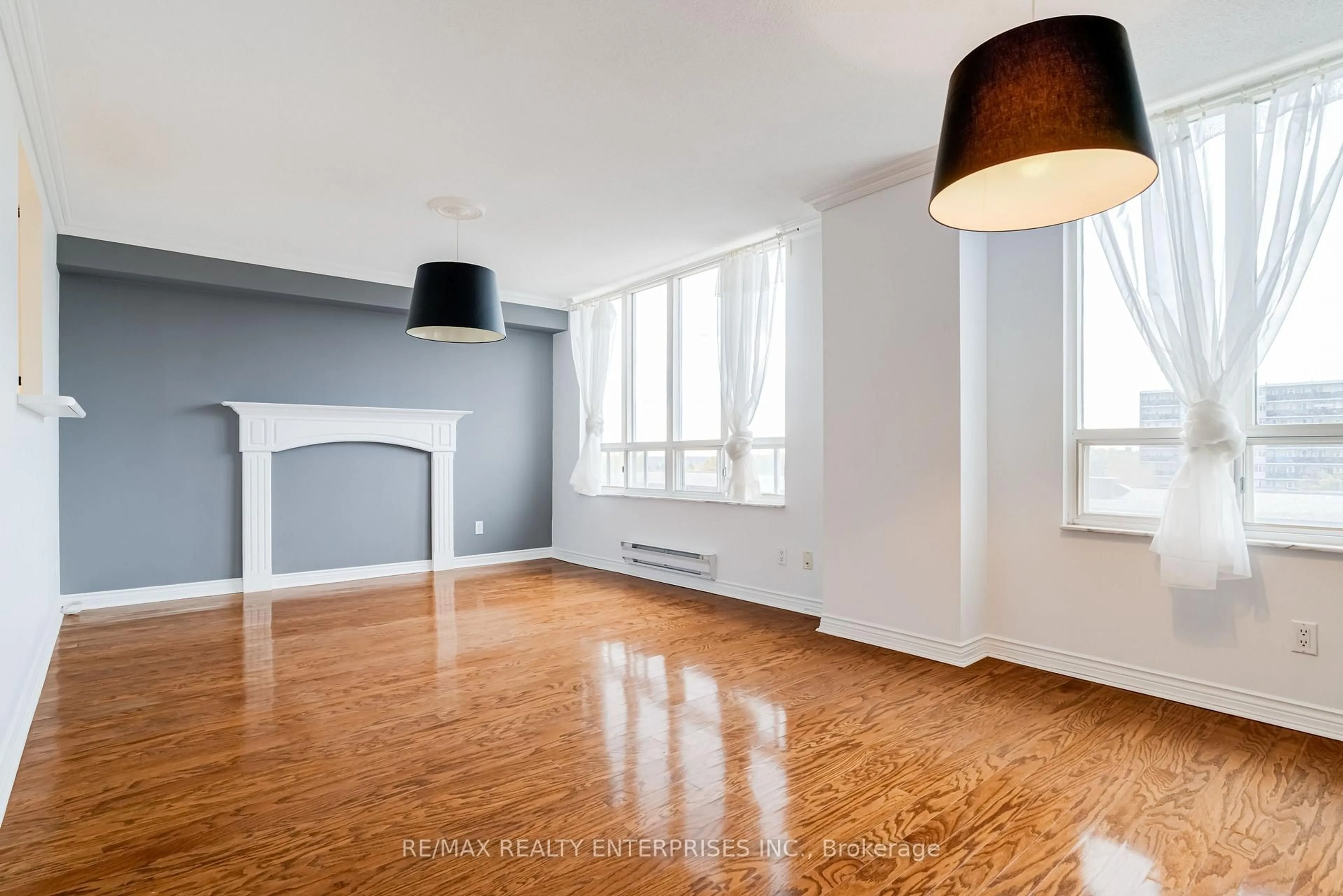 A pic of a room for 2285 Lake Shore Blvd #304, Toronto Ontario M8V 3X9