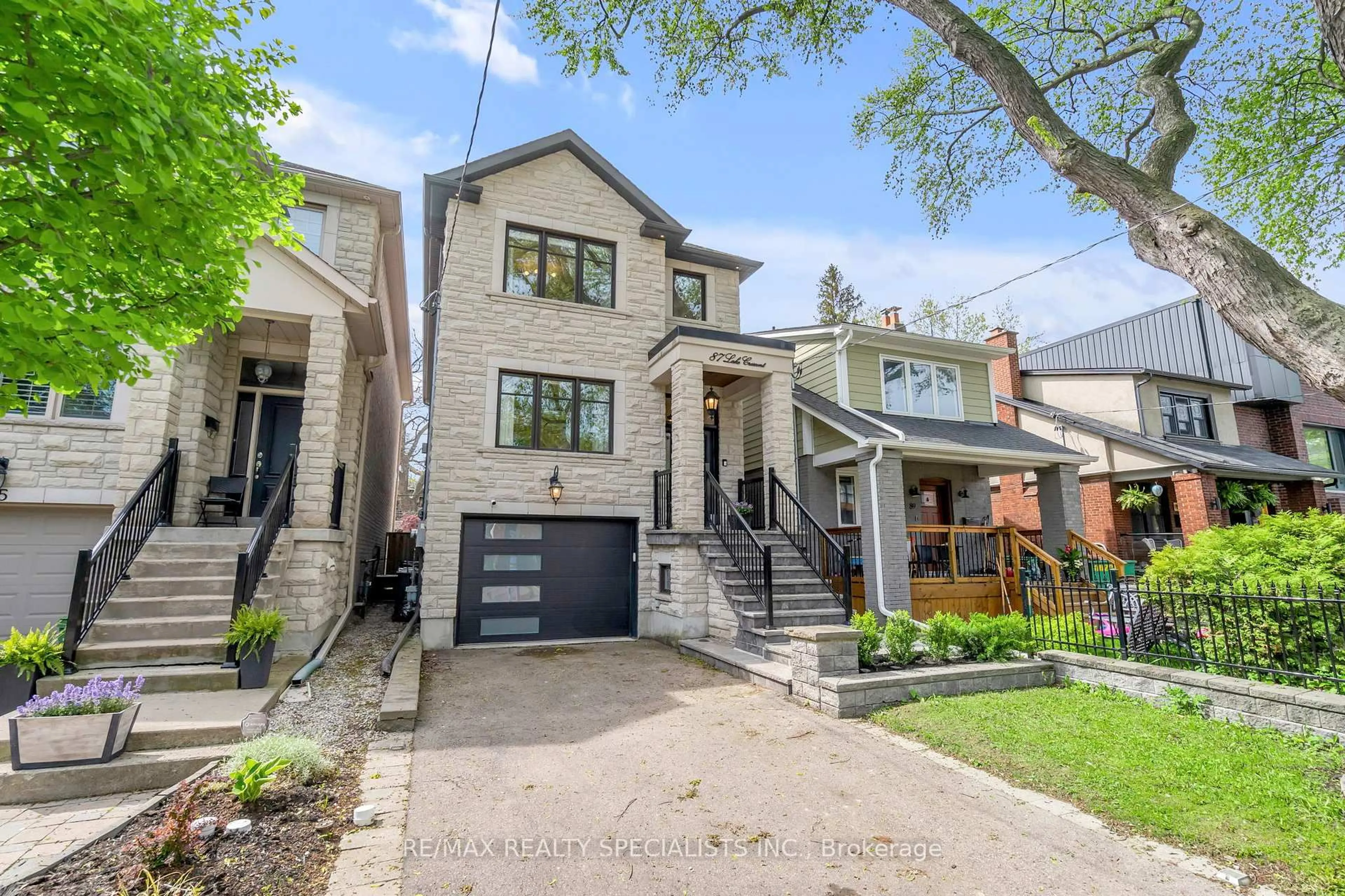 Home with brick exterior material, street for 87 Lake Cres, Toronto Ontario M8V 1W2