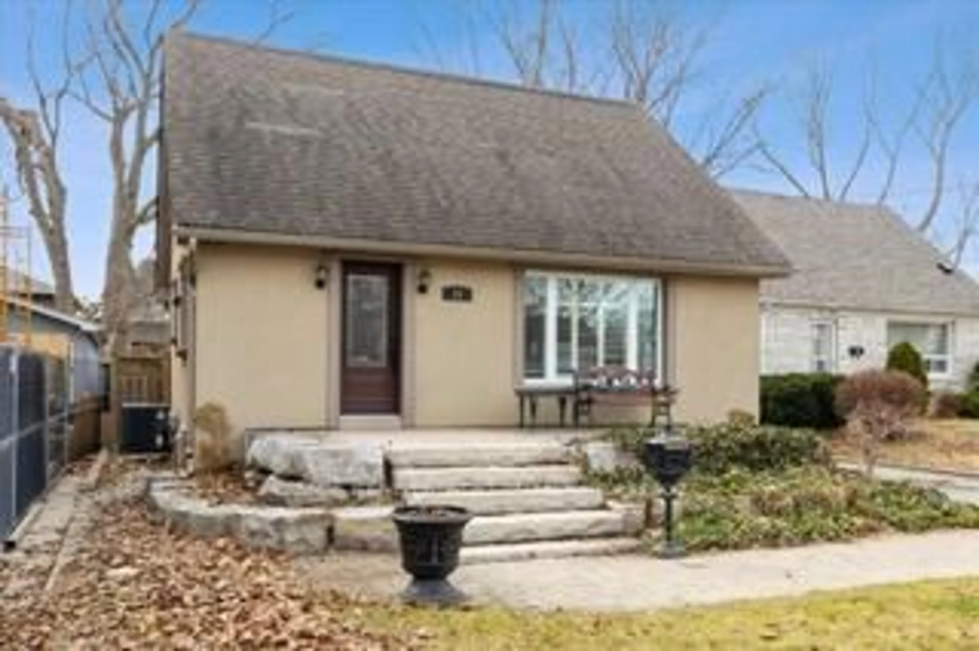 Home with vinyl exterior material, street for 11 Chelsea Dr, Toronto Ontario M8W 4R5