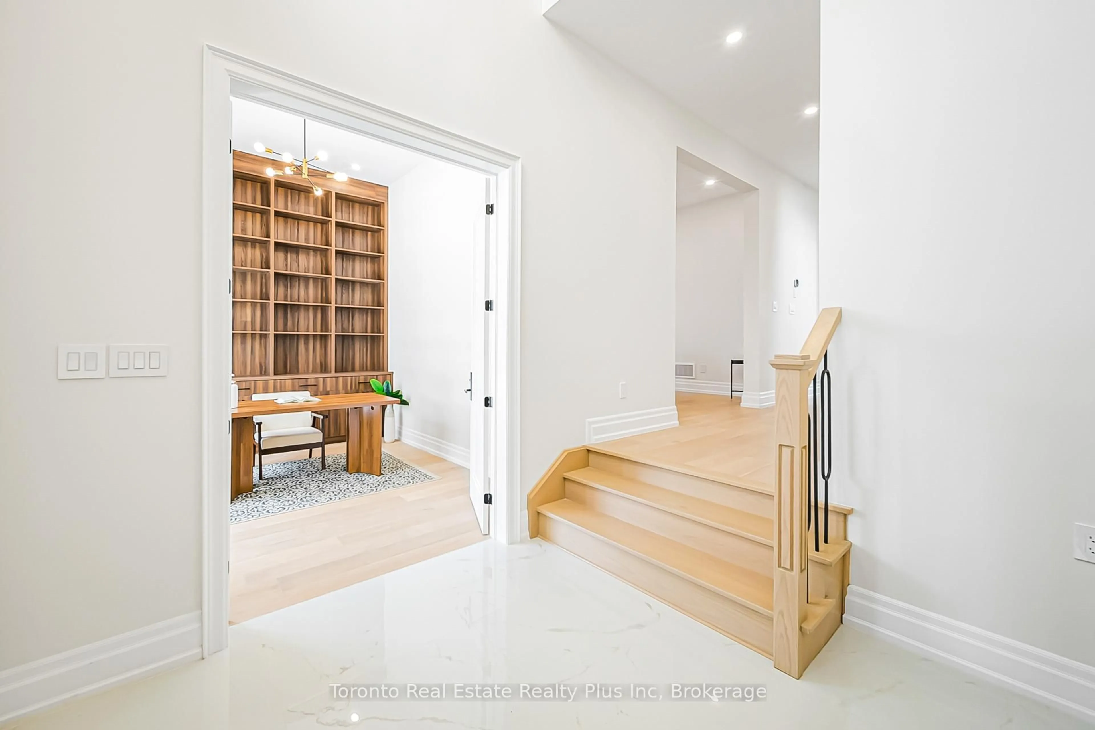 Unknown for 25 Cronin Dr, Toronto Ontario M9B 4T7