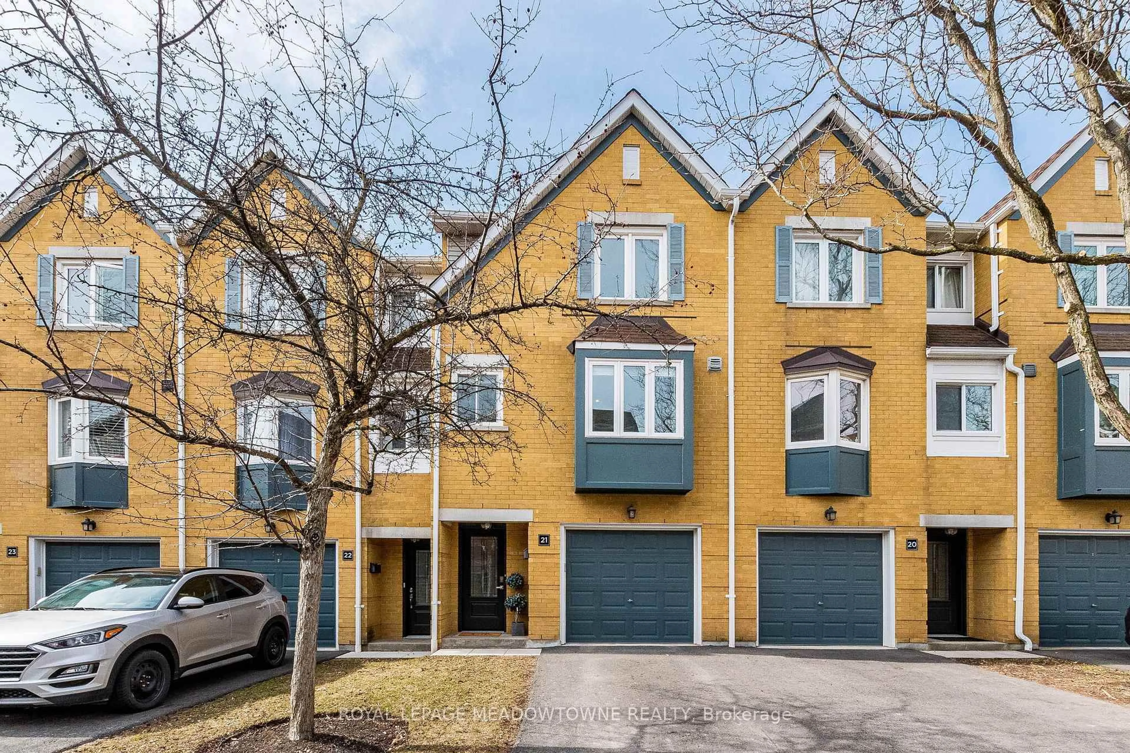 Unknown for 2300 Brays Lane #21, Oakville Ontario L6M 3J9