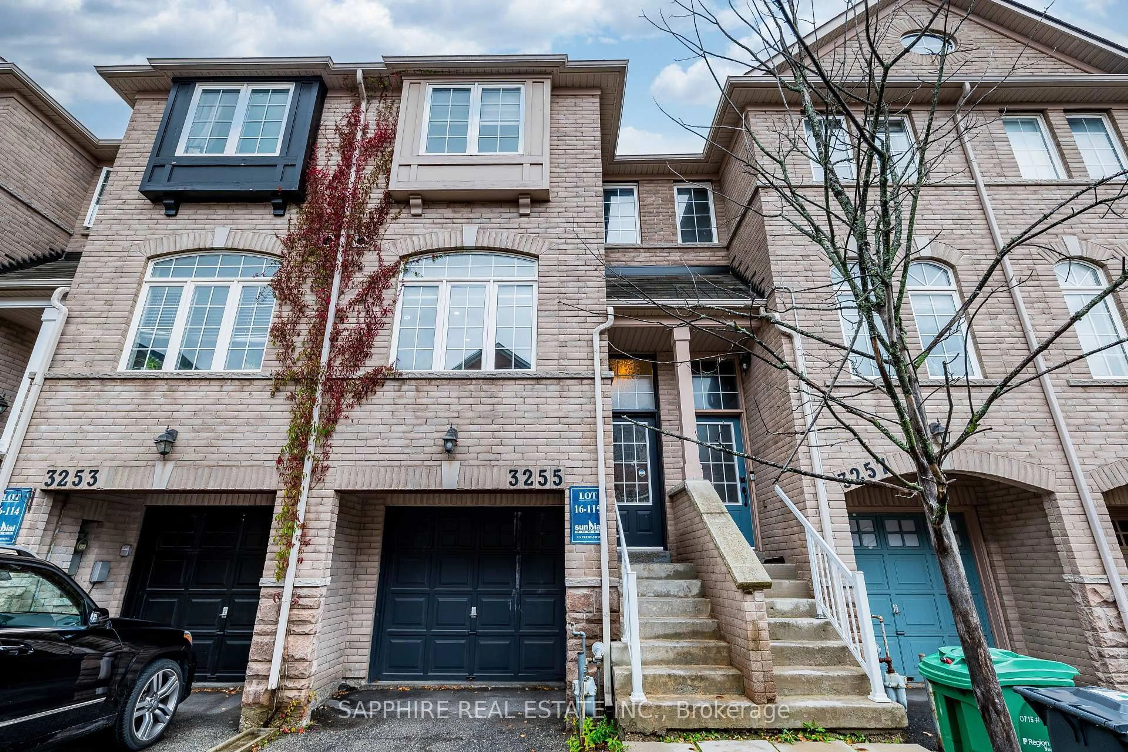 Home with brick exterior material, street for 3255 Redpath Circ, Mississauga Ontario L5N 8R3
