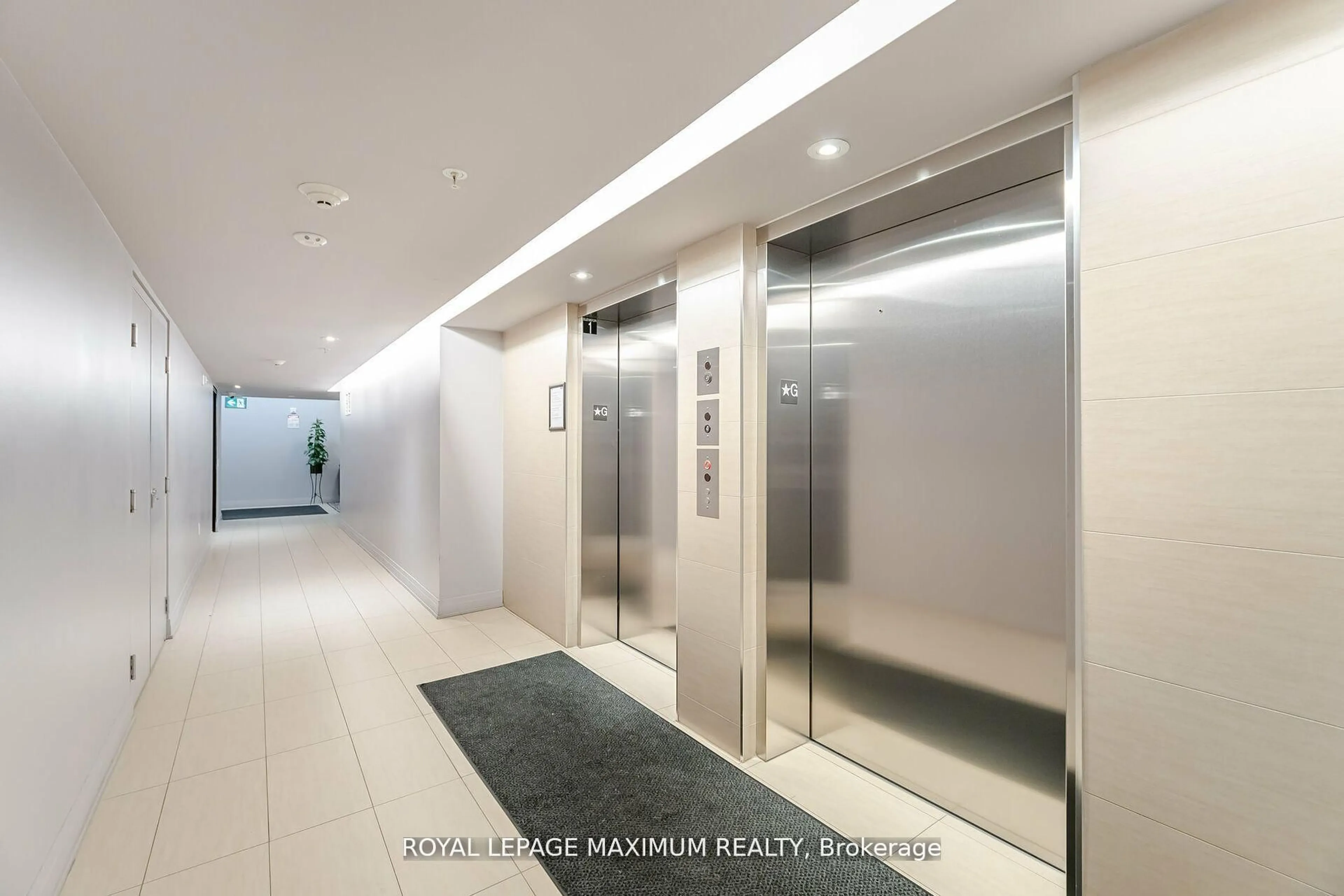 Indoor foyer for 408 Browns Line #308, Toronto Ontario M9W 3T9