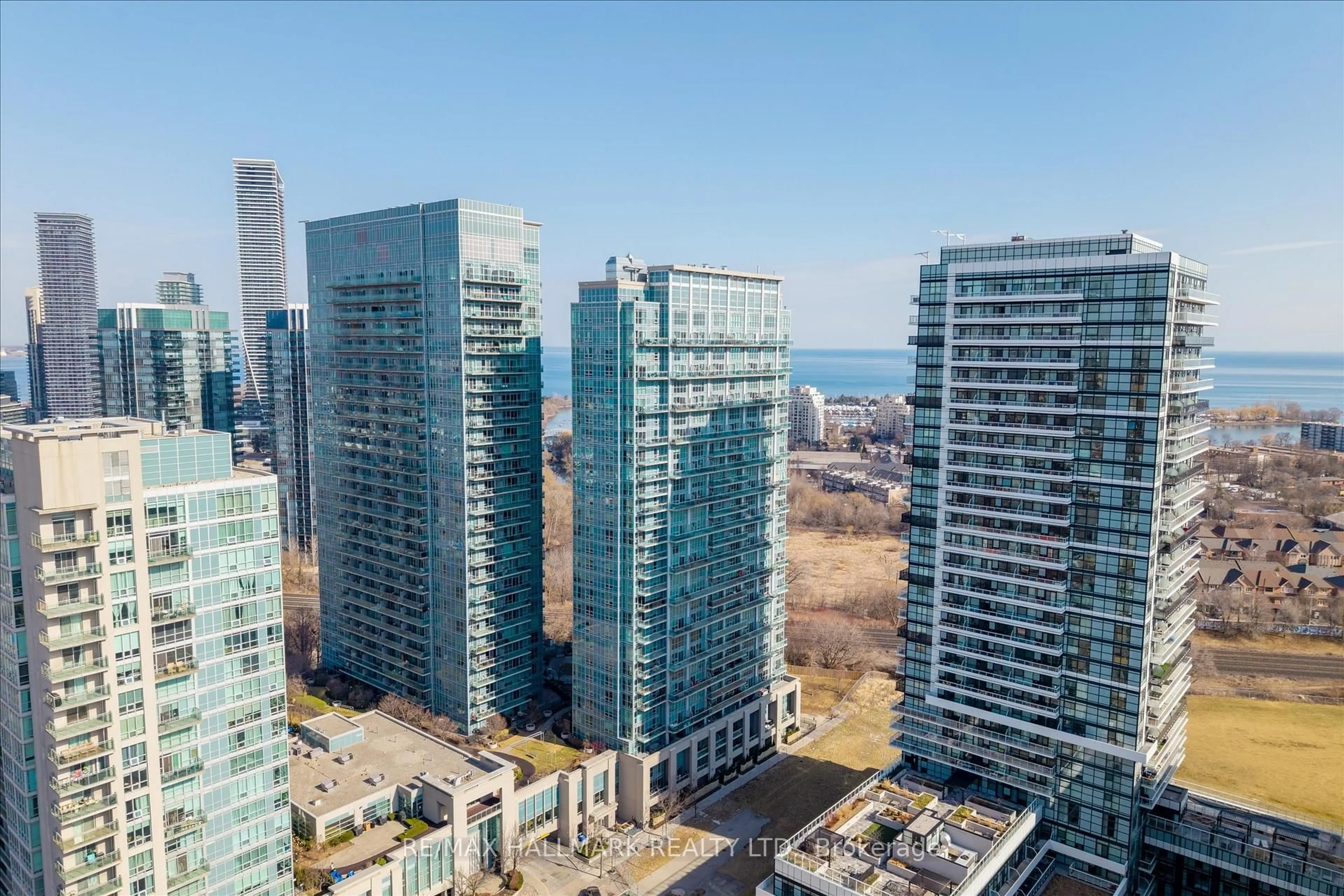 A pic from outside/outdoor area/front of a property/back of a property/a pic from drone, city buildings view from balcony for 165 Legion Rd #2331, Toronto Ontario M8Y 0B3