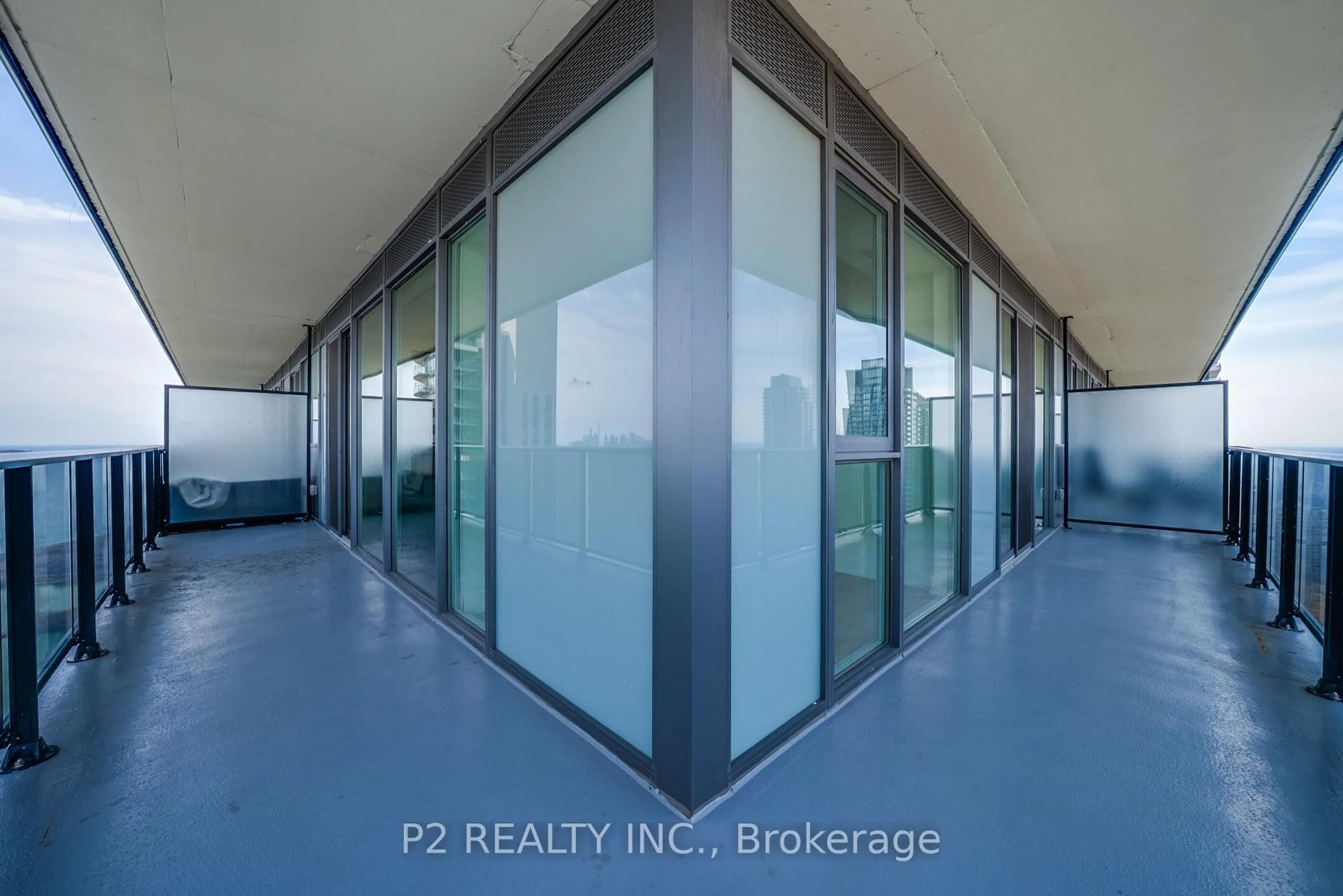 Indoor foyer for 70 Annie Craig Dr #3302, Toronto Ontario M8V 0G2