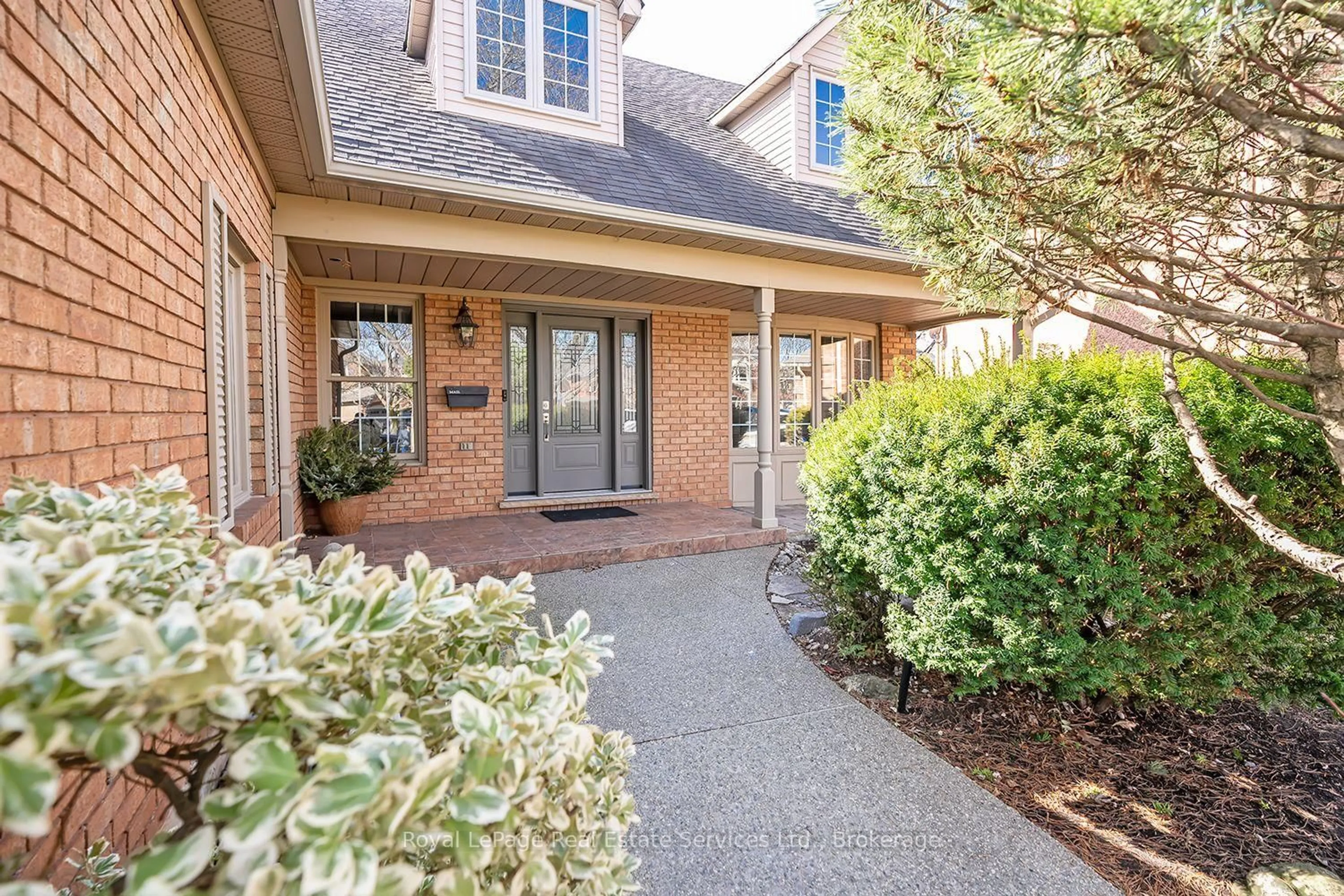 Home with brick exterior material, street for 1274 Hilton Lane, Oakville Ontario L6M 2V2