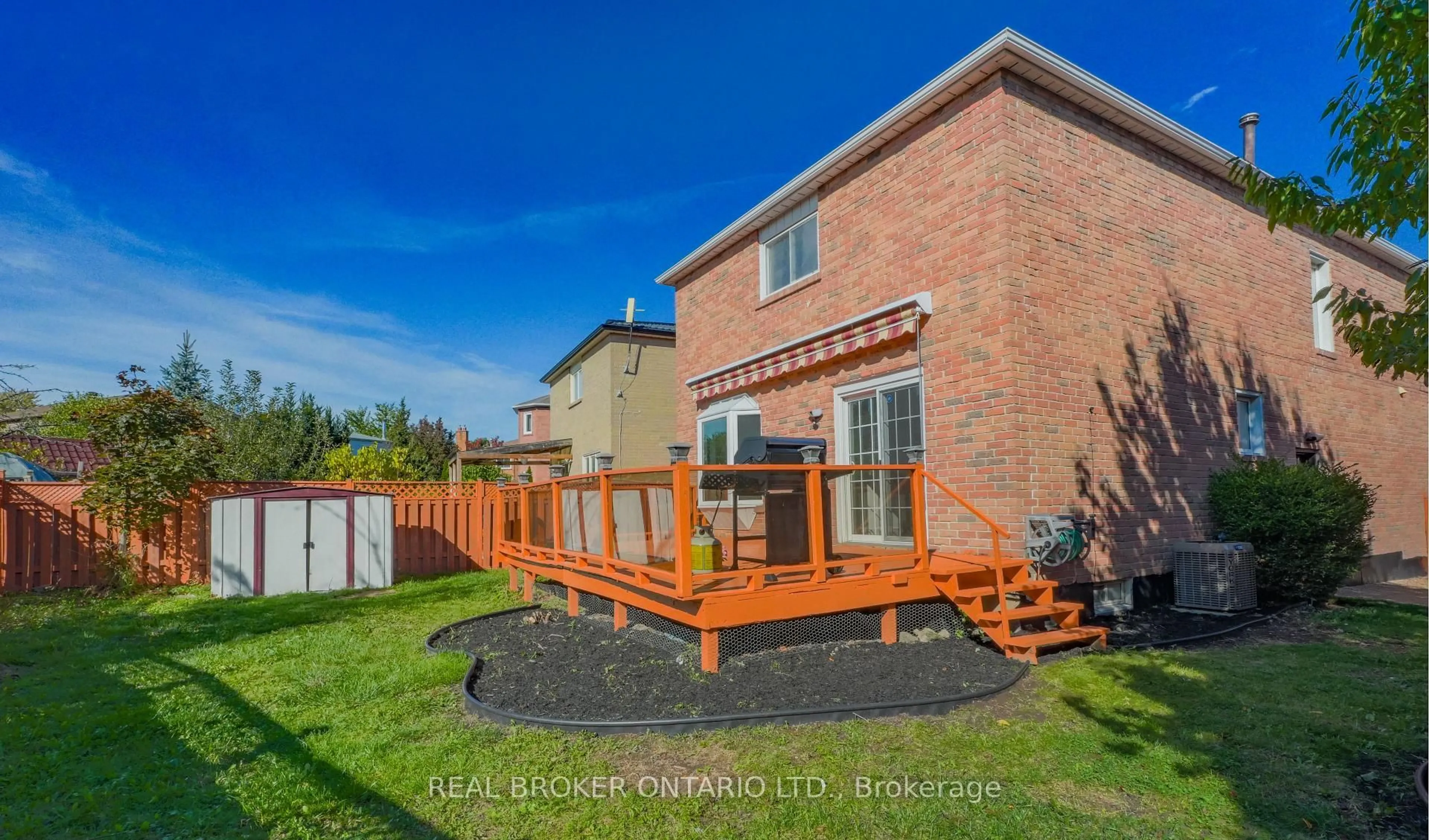 Patio, street for 4326 Waterford Cres, Mississauga Ontario L5R 2B2
