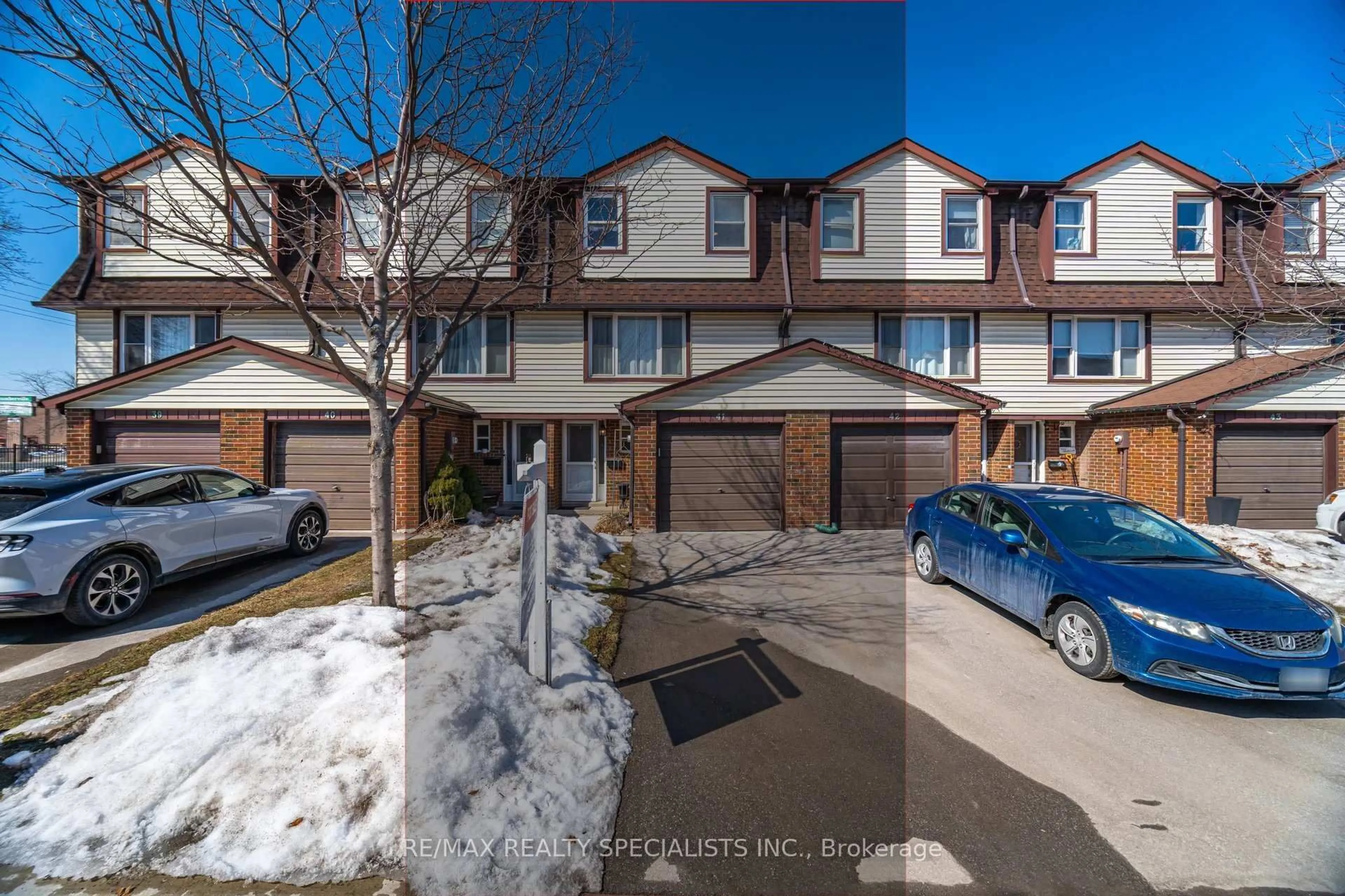 A pic from outside/outdoor area/front of a property/back of a property/a pic from drone, street for 371 Bronte St #41, Milton Ontario L9T 3K5
