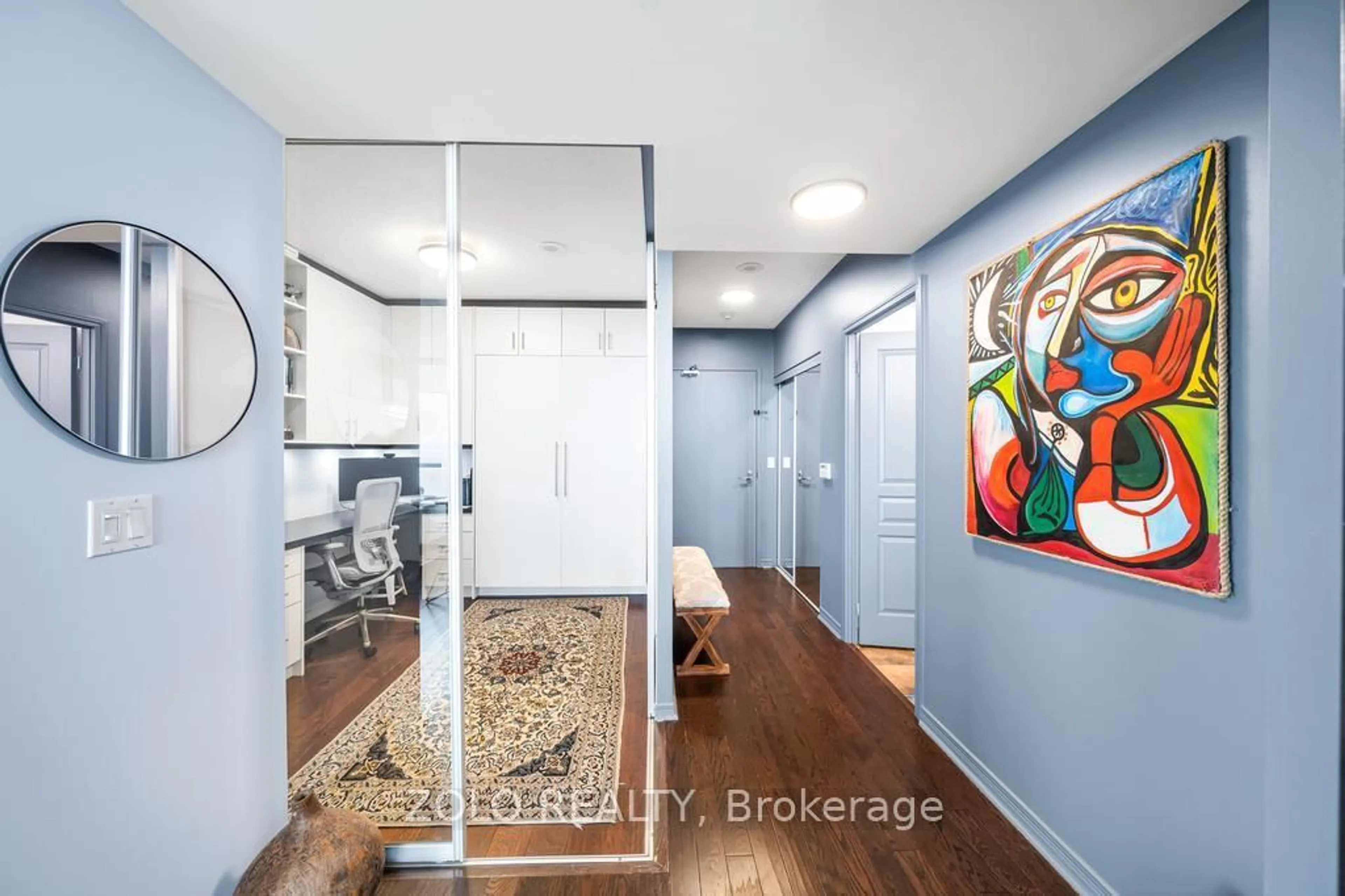 Indoor entryway for 2230 Lake Shore Blvd #3802, Toronto Ontario M8V 0B2