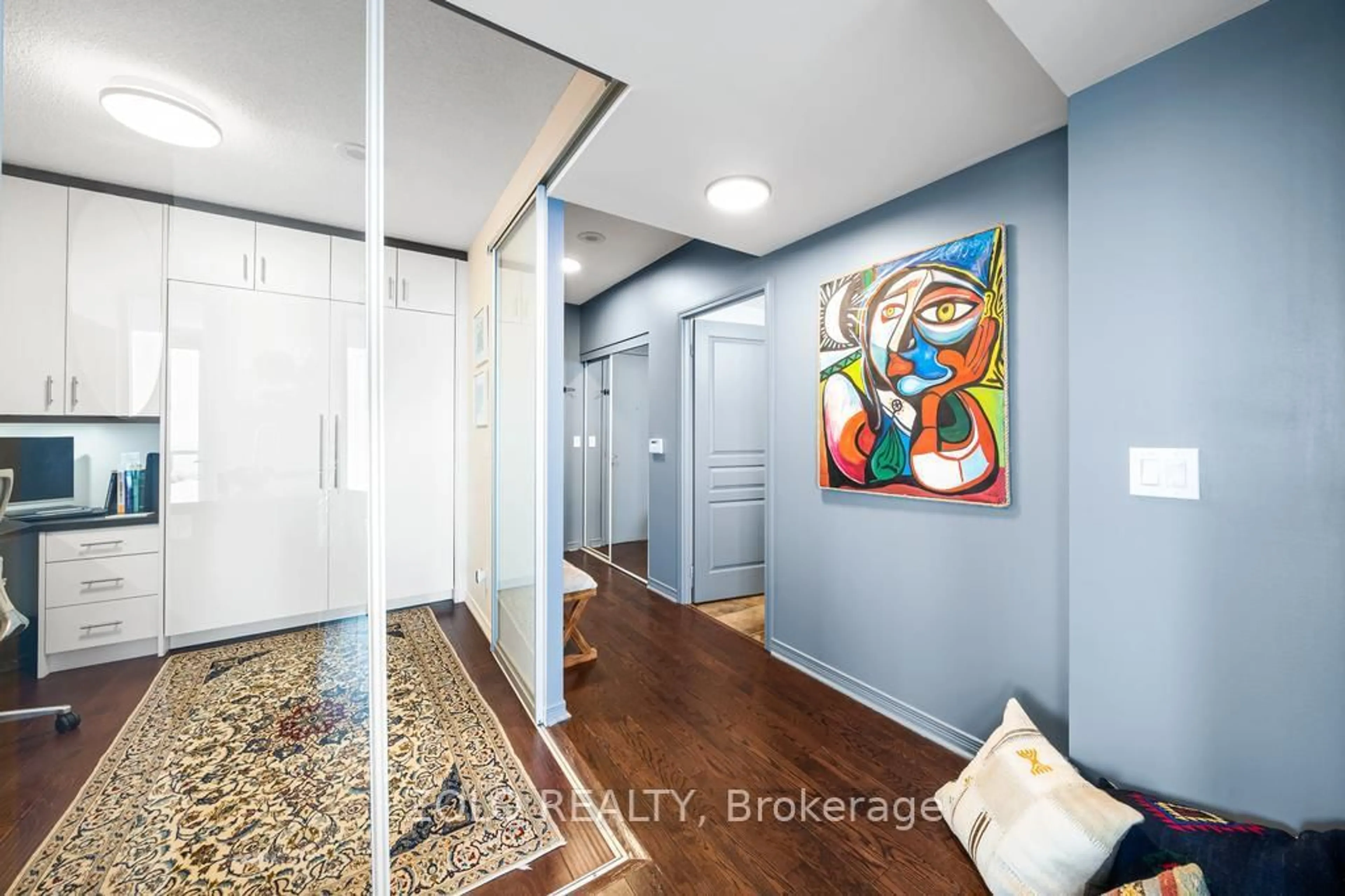 Indoor entryway for 2230 Lake Shore Blvd #3802, Toronto Ontario M8V 0B2