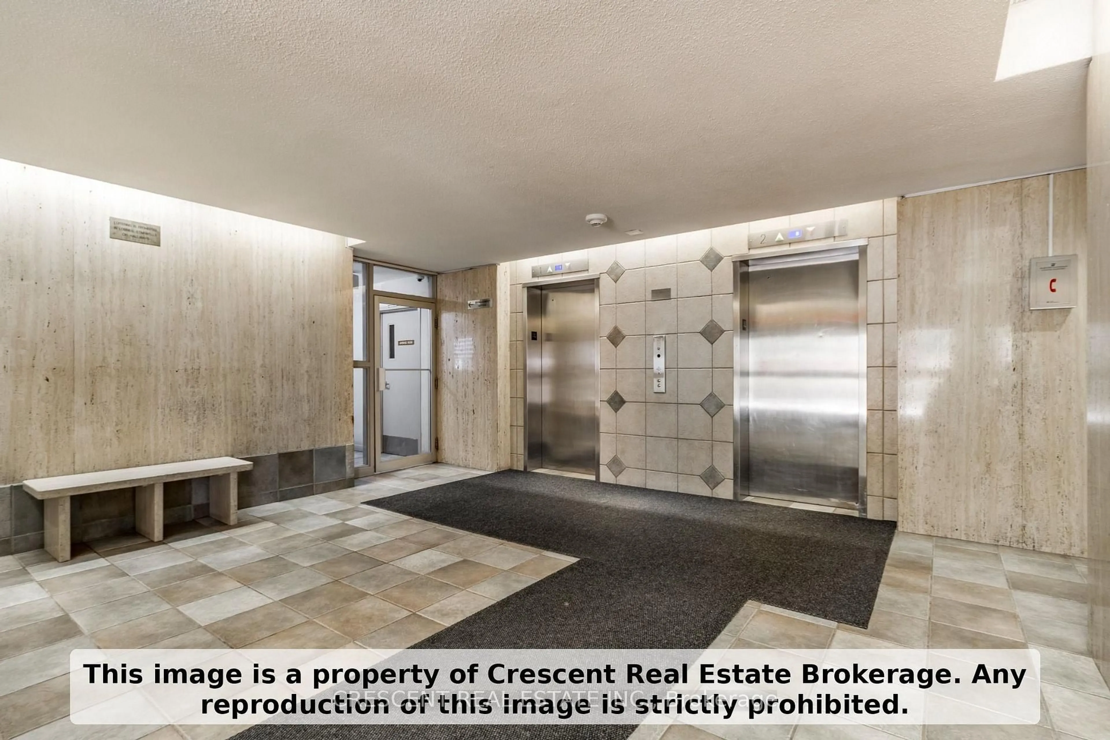 Indoor foyer for 9 Four Winds Dr #710, Toronto Ontario M3J 2S8