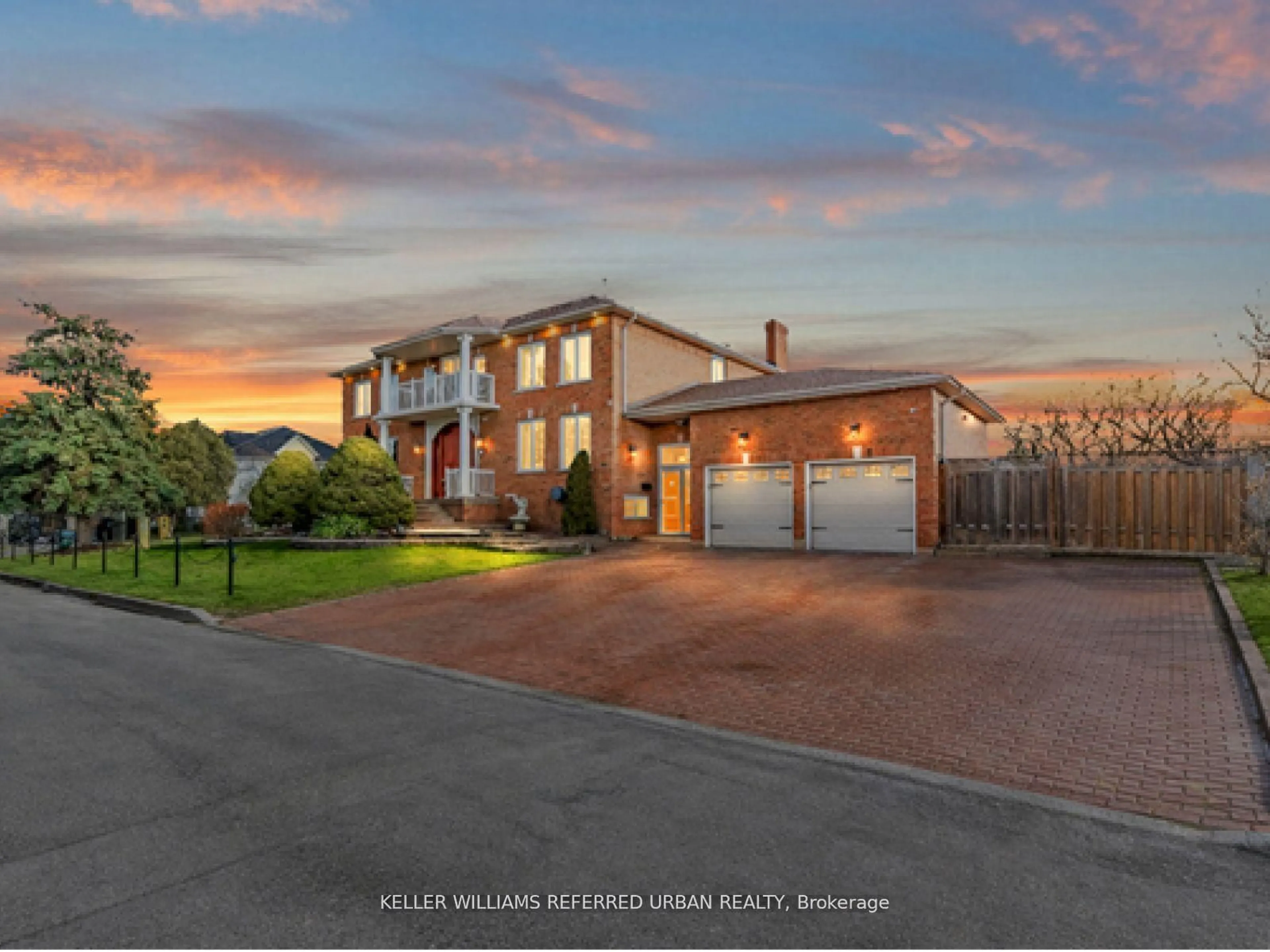 A pic from outside/outdoor area/front of a property/back of a property/a pic from drone, street for 33 Redberry Pkwy, Toronto Ontario M6L 2J7