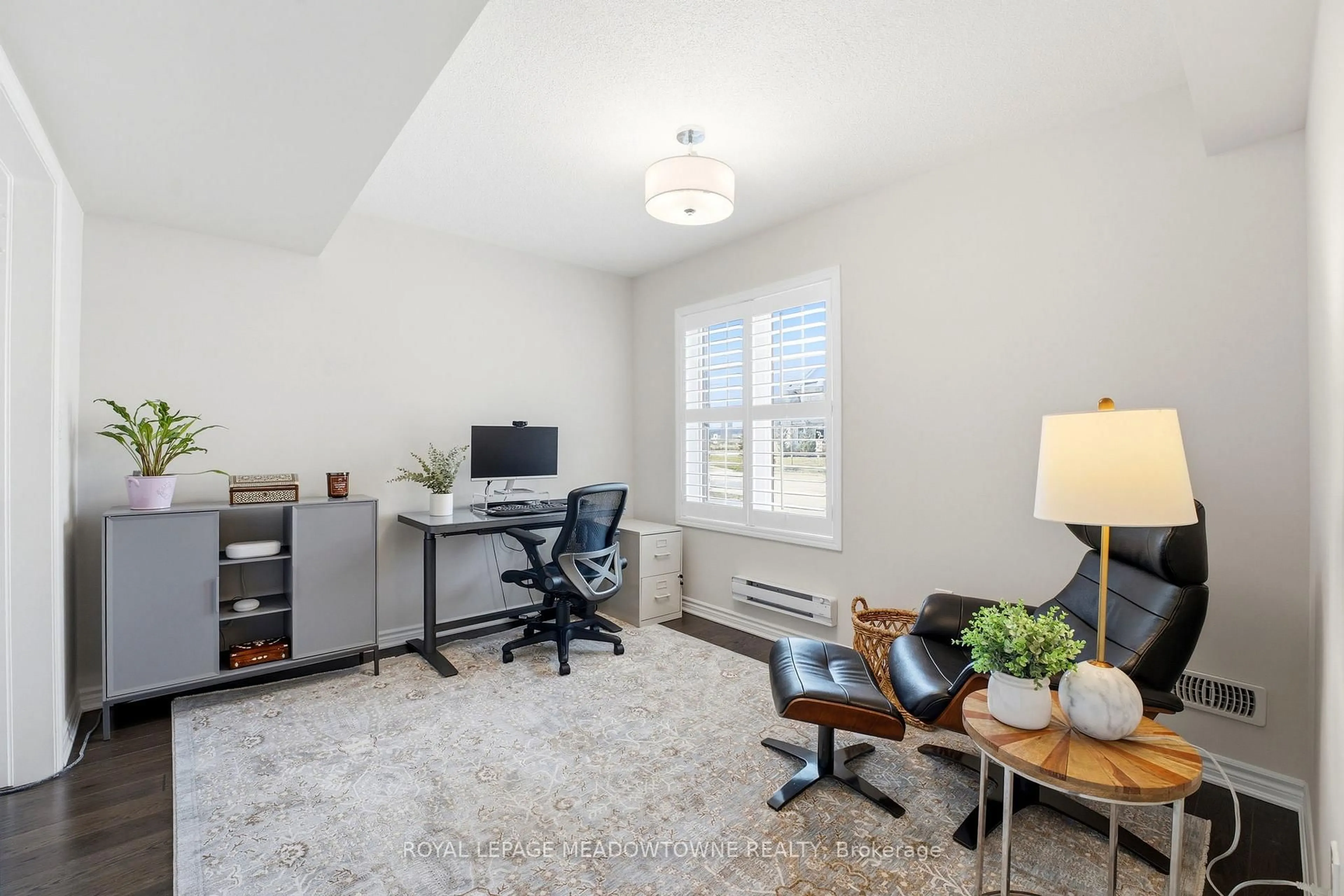 A pic of a room for 112 Whitlock Ave, Milton Ontario L9E 1G3