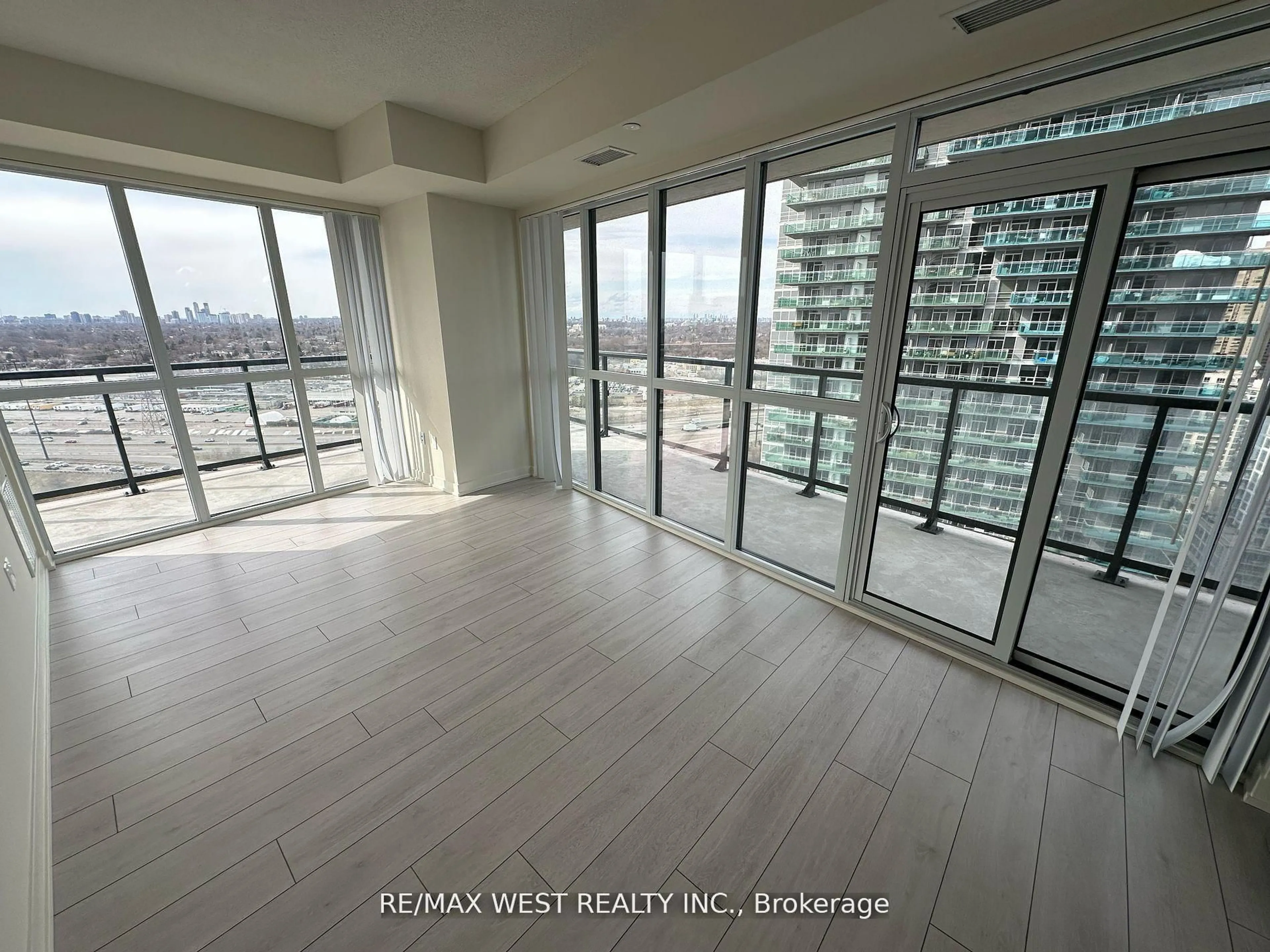 A pic of a room for 38 Annie Craig Dr, Toronto Ontario M8V 0A8