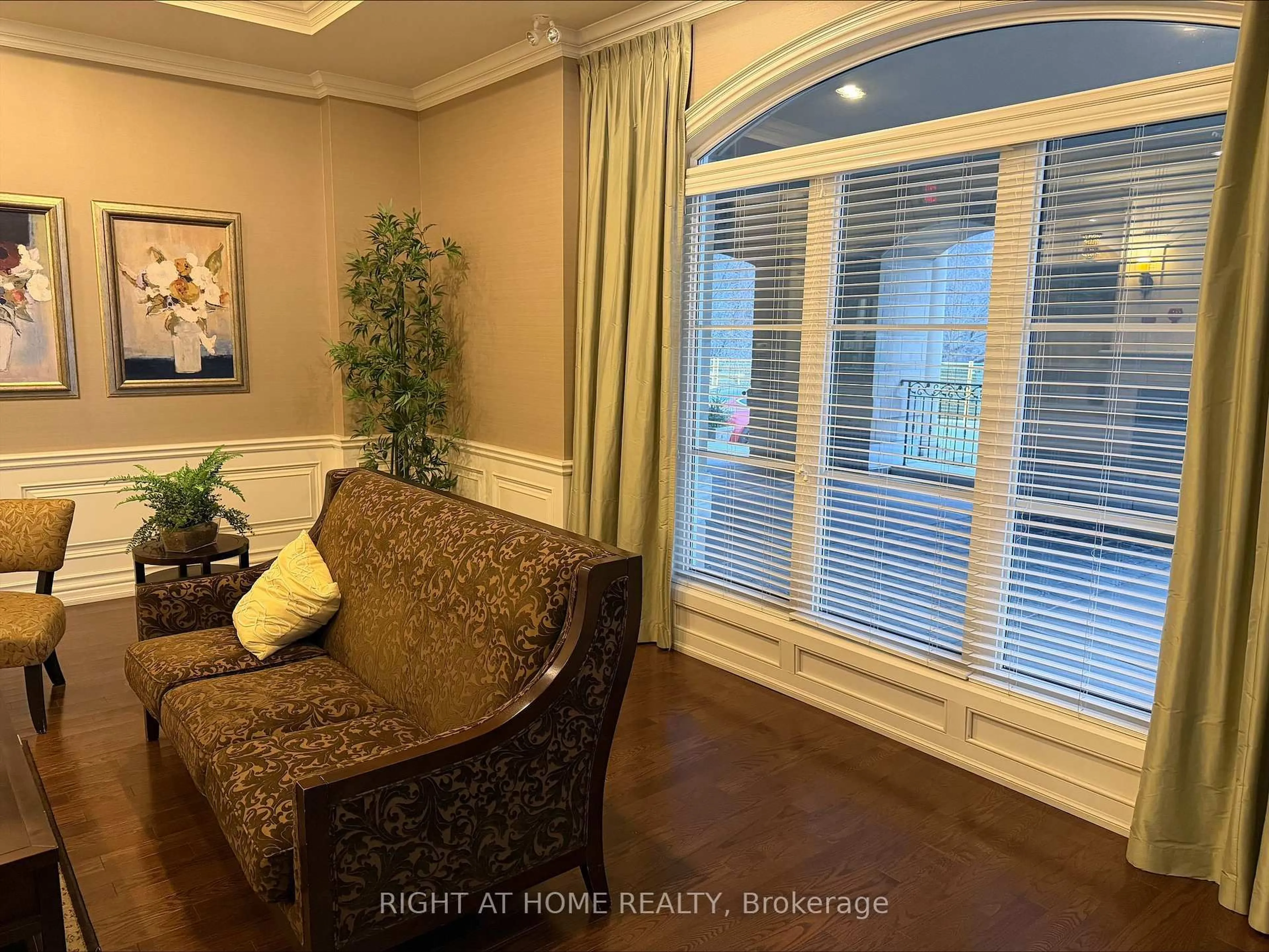 Unknown for 60 Ann St #309, Caledon Ontario L7E 4G5