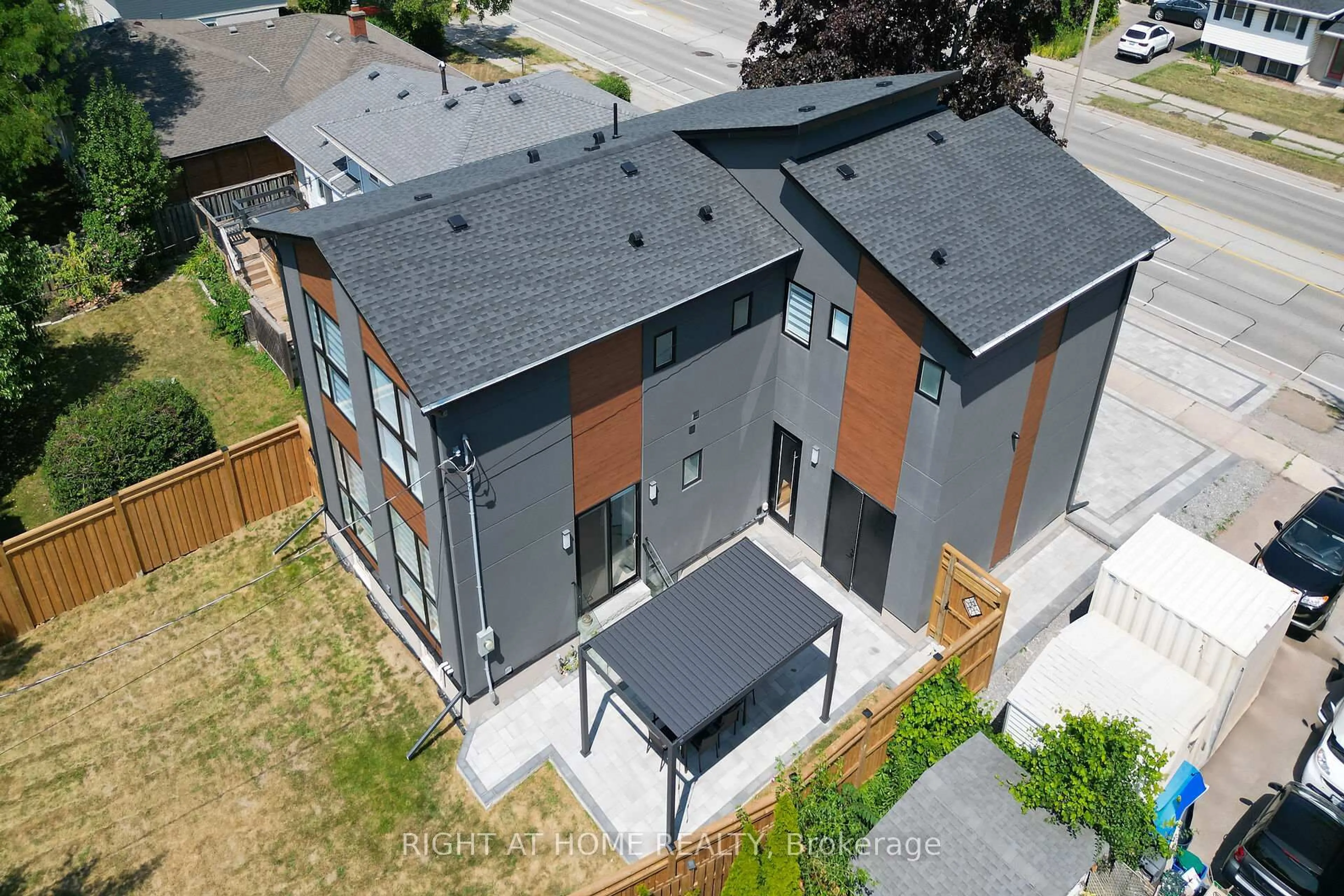 A pic from outside/outdoor area/front of a property/back of a property/a pic from drone, street for 584 WALKERS Line, Burlington Ontario L7N 2E5