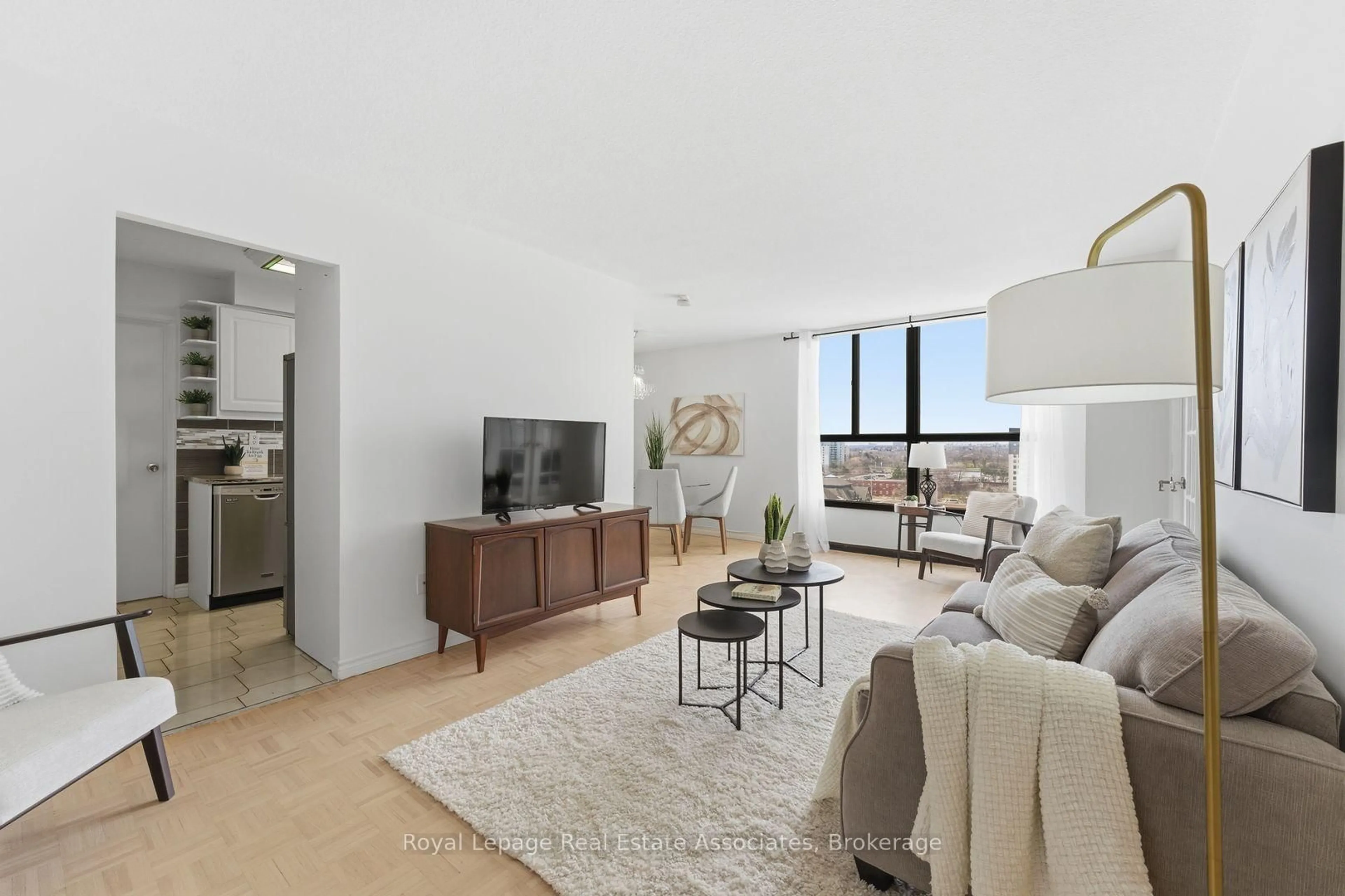 Living room with furniture, floor is not visible for 3170 Kirwin Ave #1010, Mississauga Ontario L5A 3R1