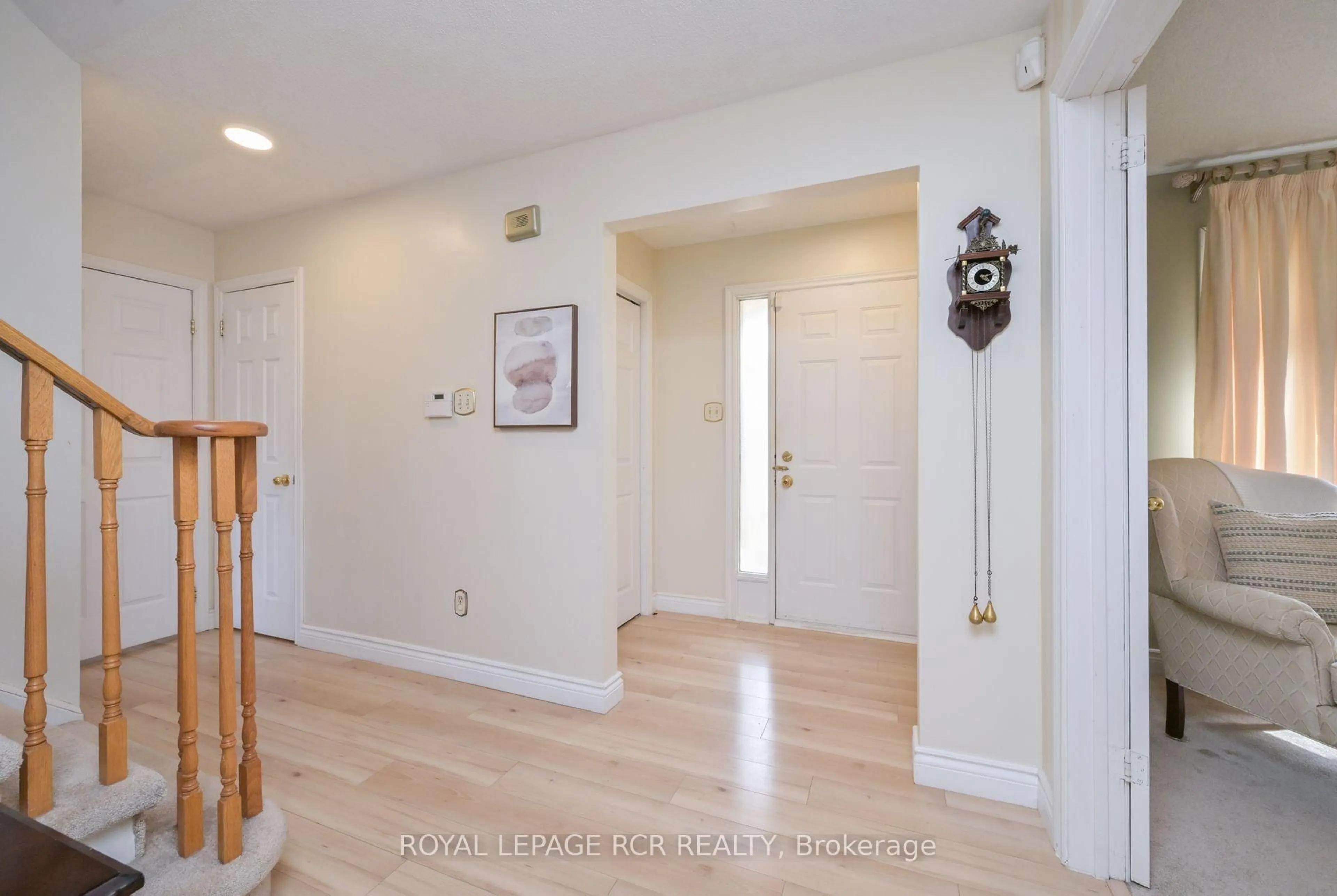 Indoor entryway for 515 College Ave, Orangeville Ontario L9W 4R9