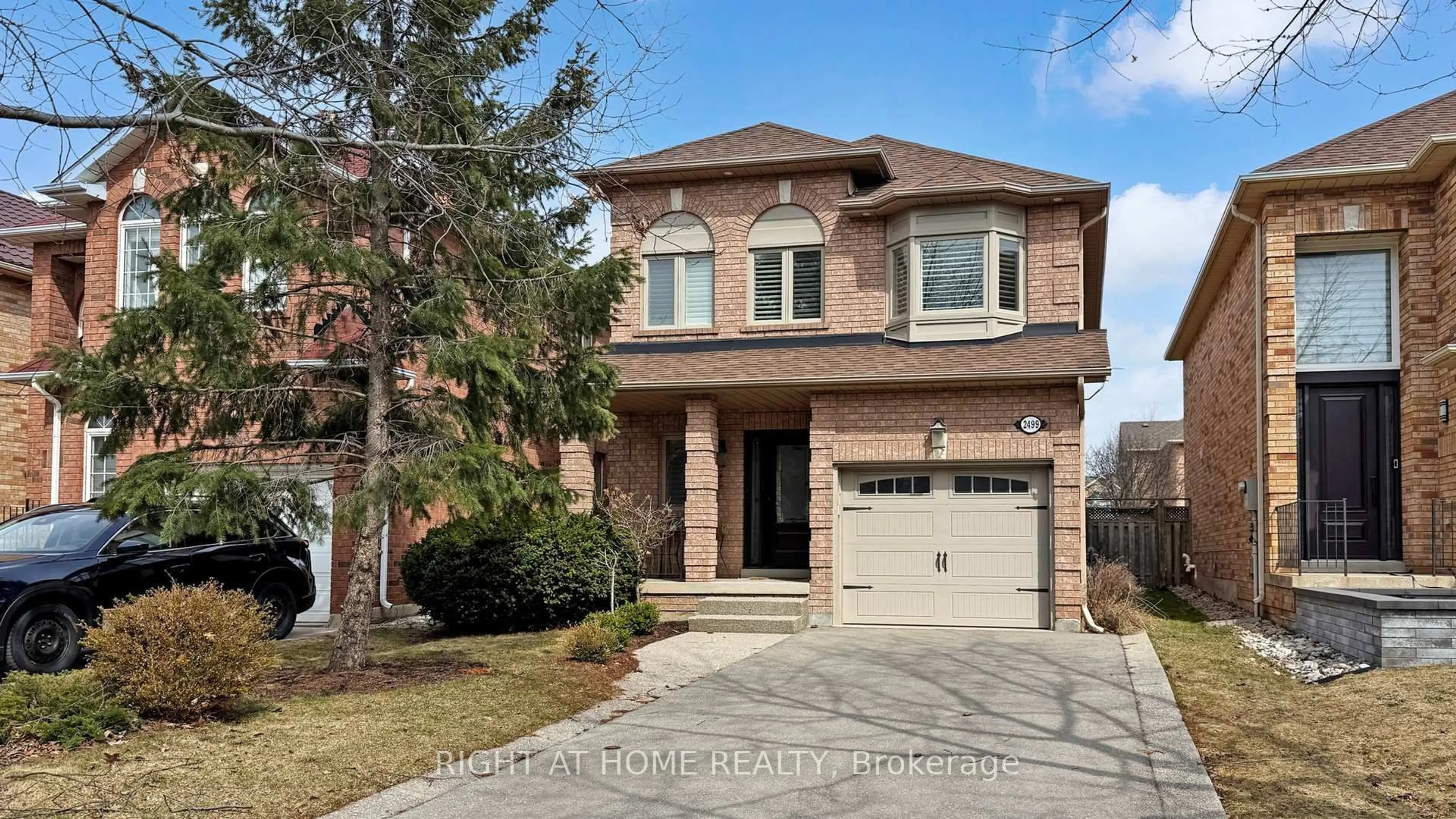 Home with brick exterior material, street for 2499 Logan Ave, Oakville Ontario L6H 6S1
