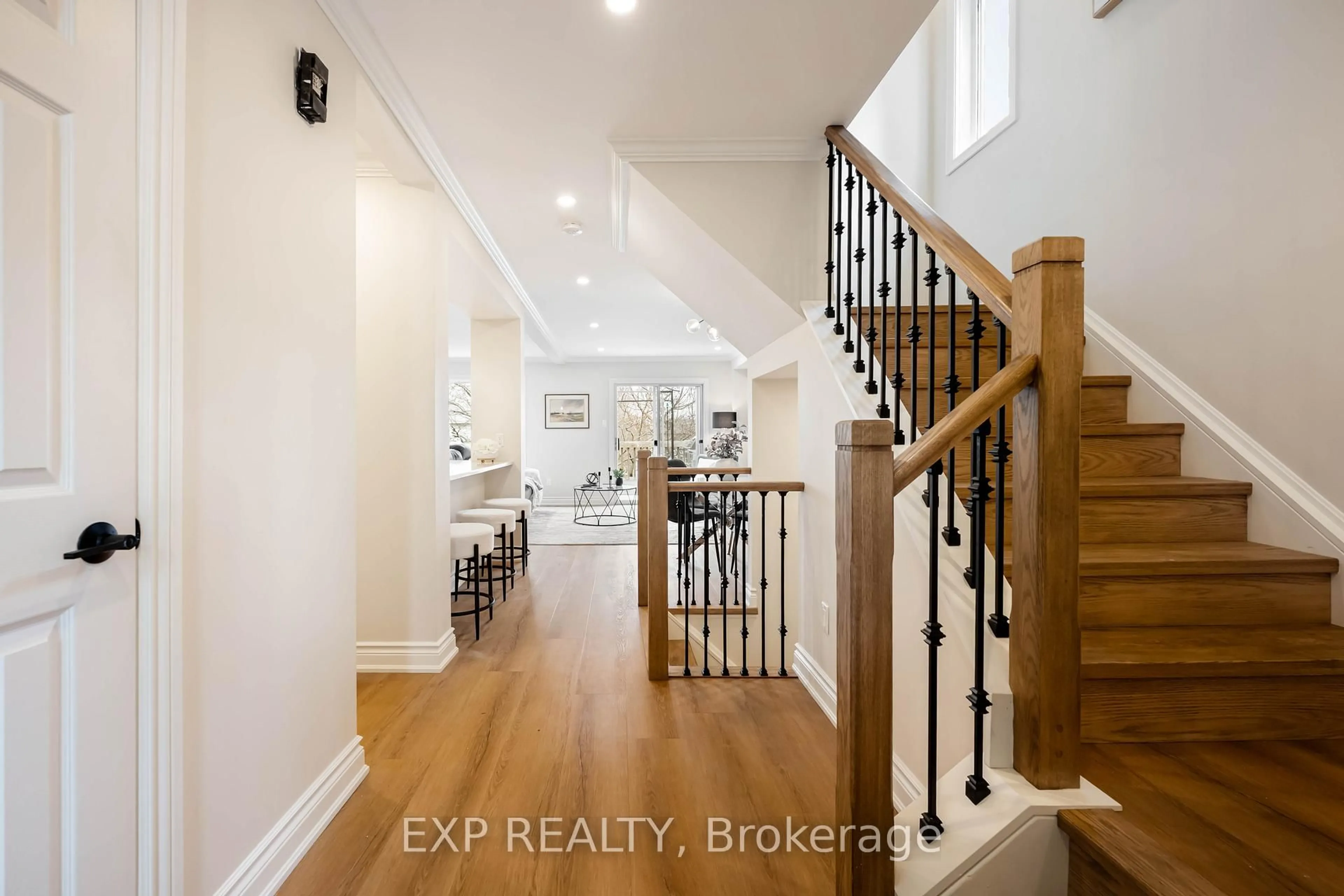 Indoor entryway for 345 Rebecca Dr, Orangeville Ontario L9W 4P5