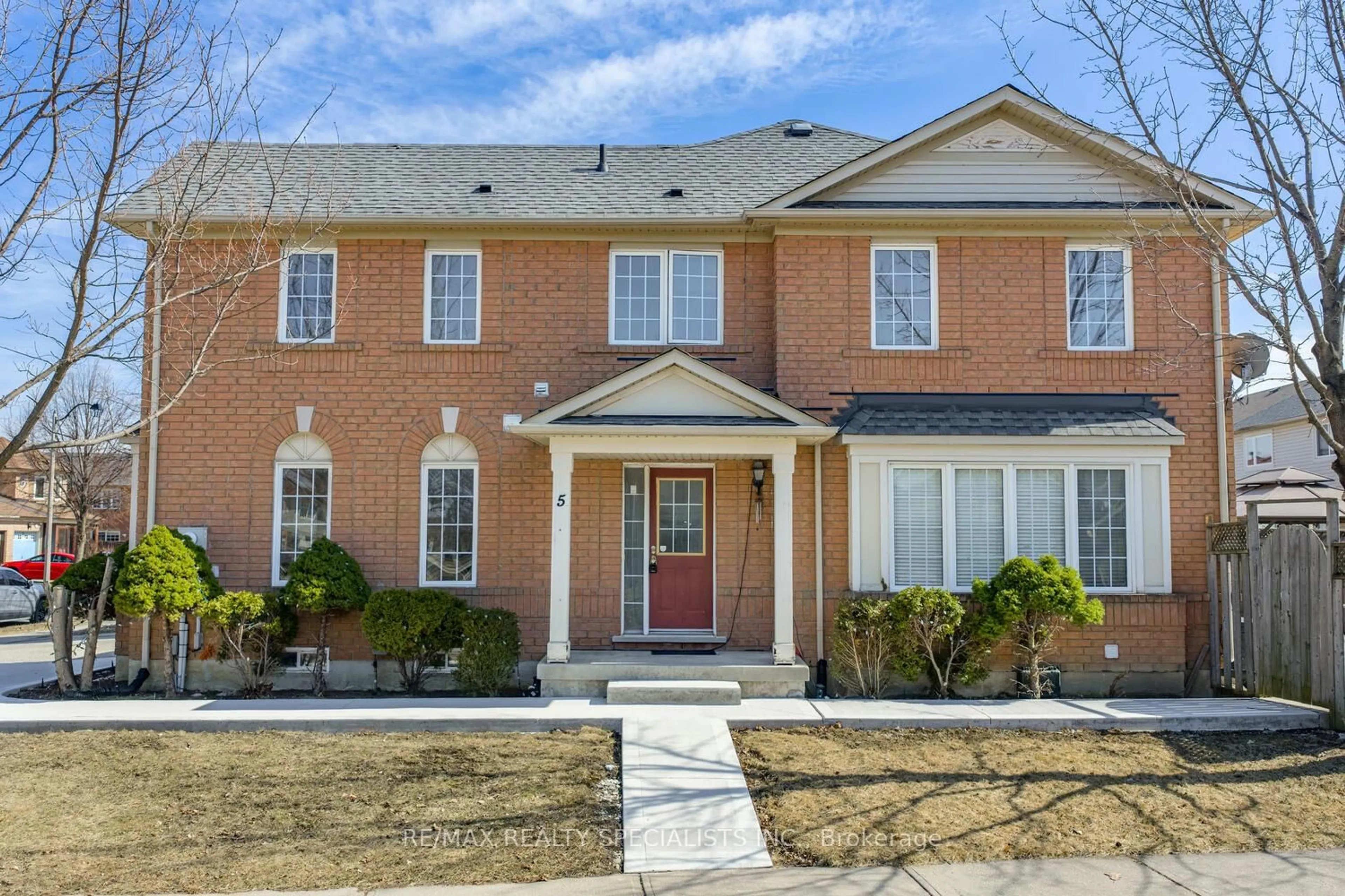 Home with brick exterior material, street for 5 Freedom Gate, Brampton Ontario L7A 2S2