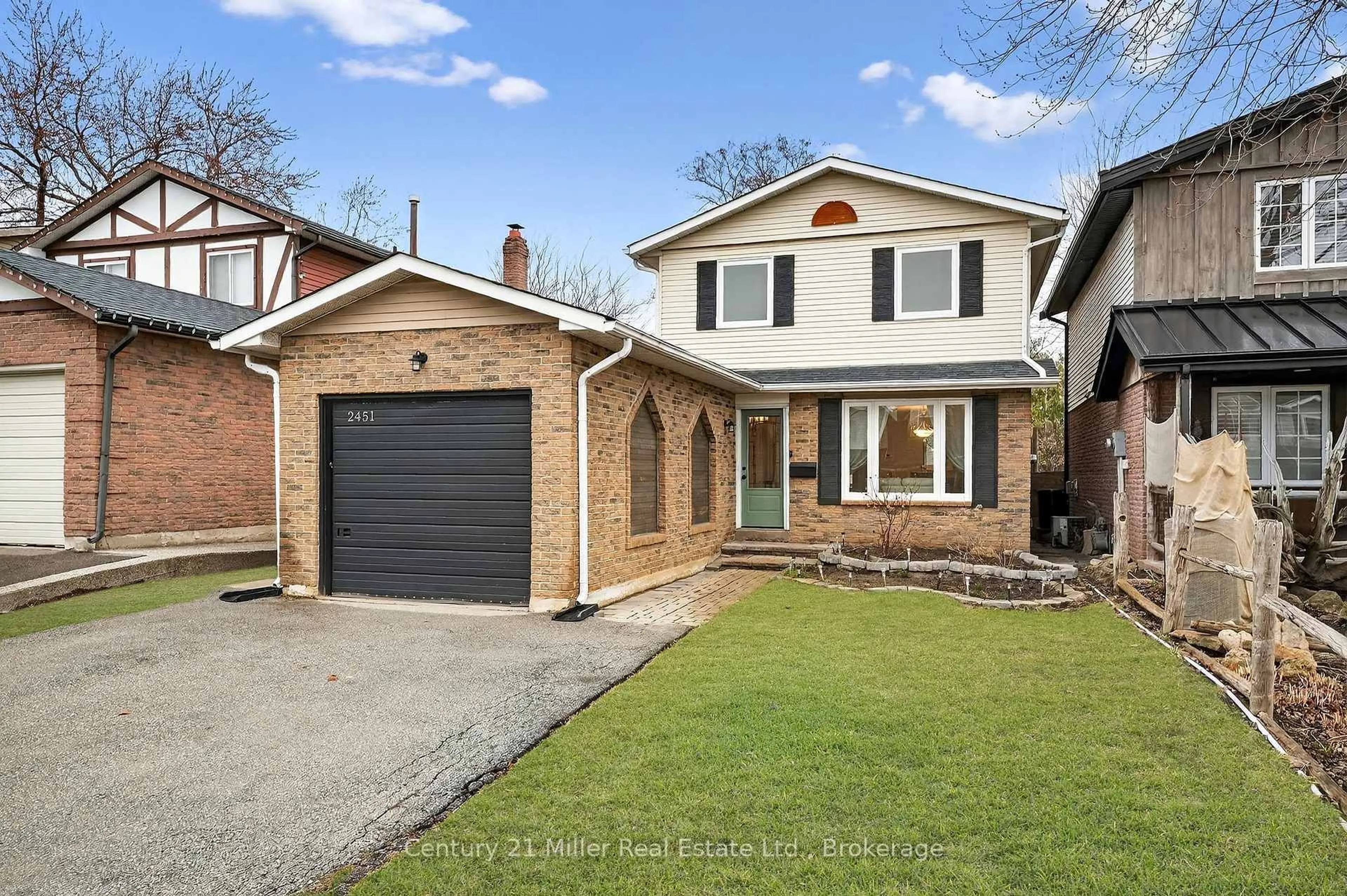 Home with brick exterior material, street for 2451 Malcolm Cres, Burlington Ontario L7P 3Y7