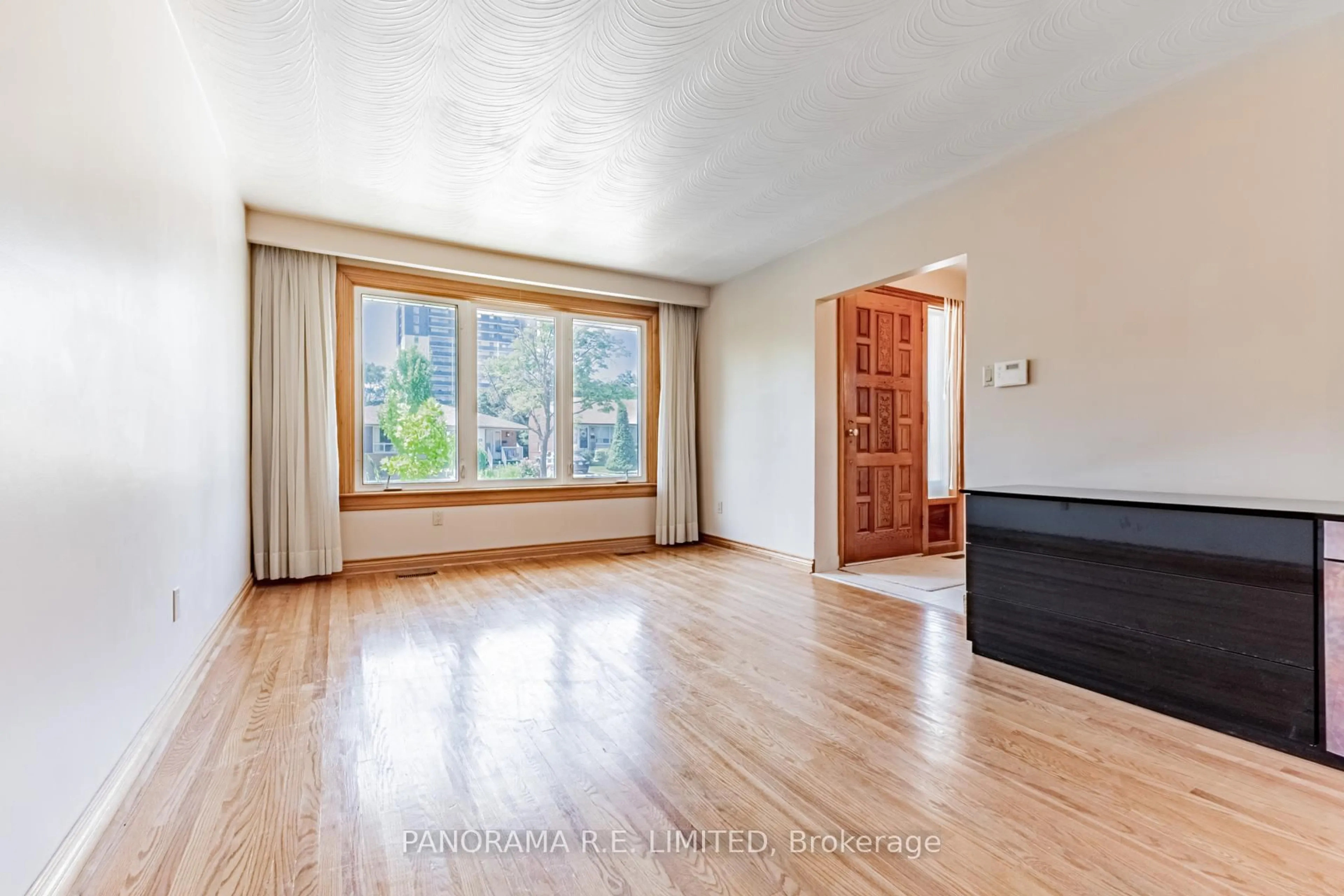 Unknown for 53 Vanguard Dr, Toronto Ontario M9B 5E8